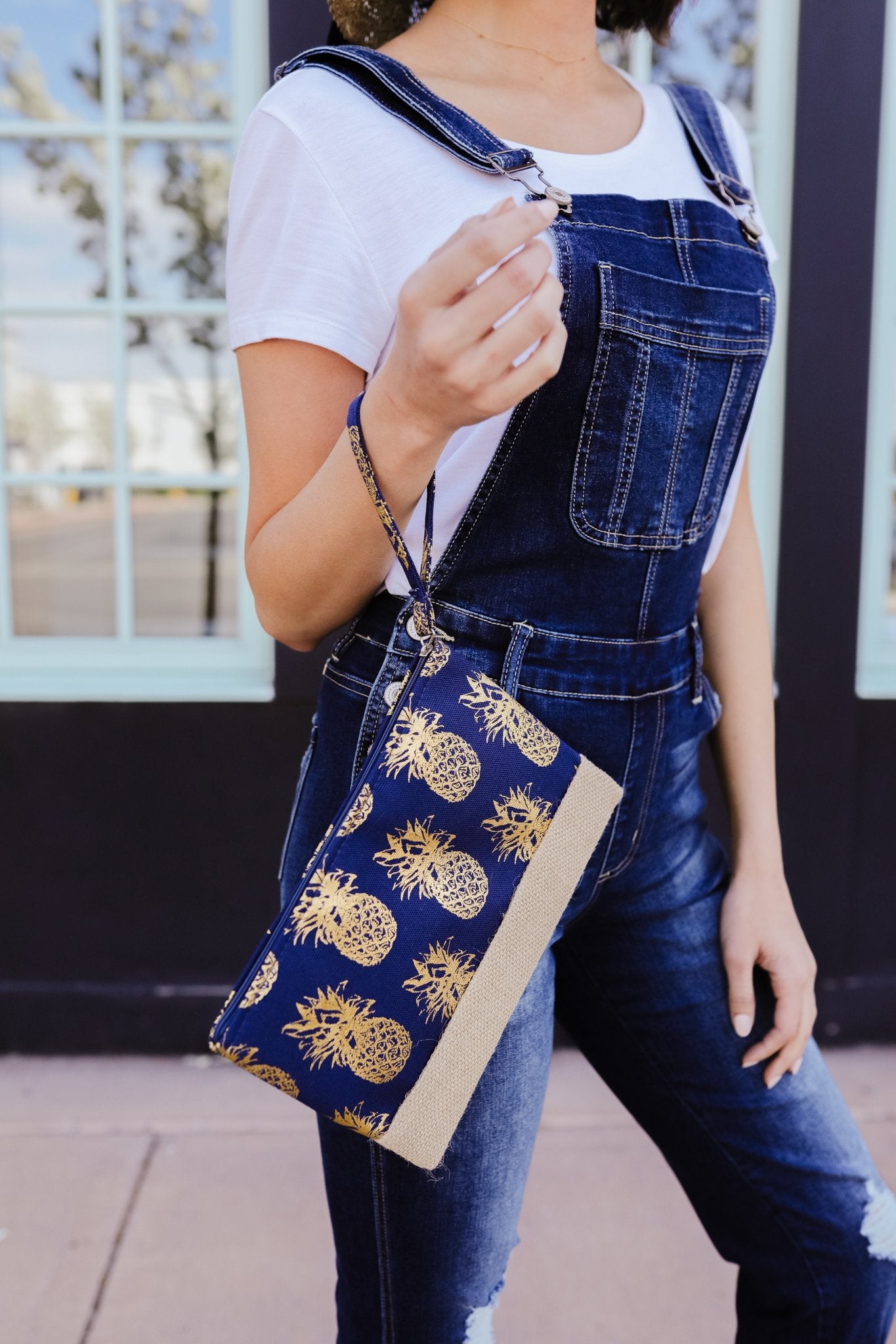 Piña Colada Clutch In Navy