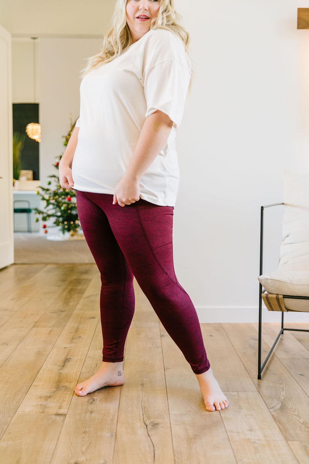 Tadasana Two-Tone Leggings In Burgundy - 12/23/2019