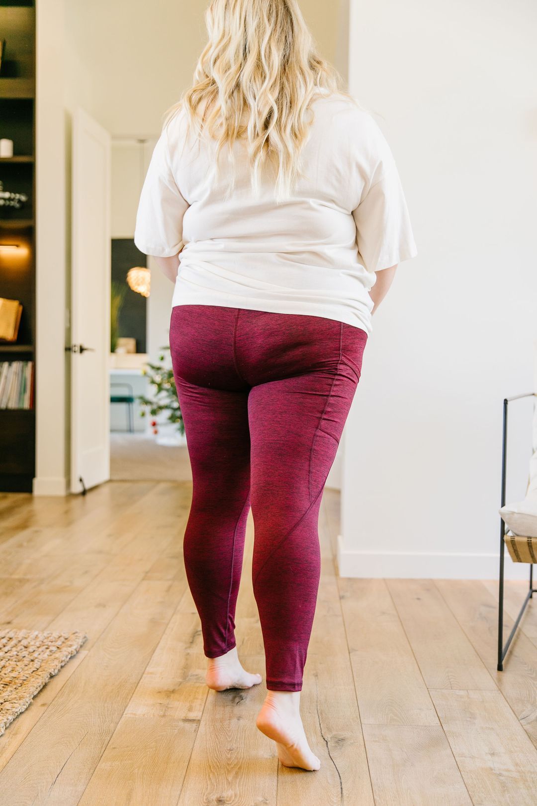 Tadasana Two-Tone Leggings In Burgundy - 12/23/2019