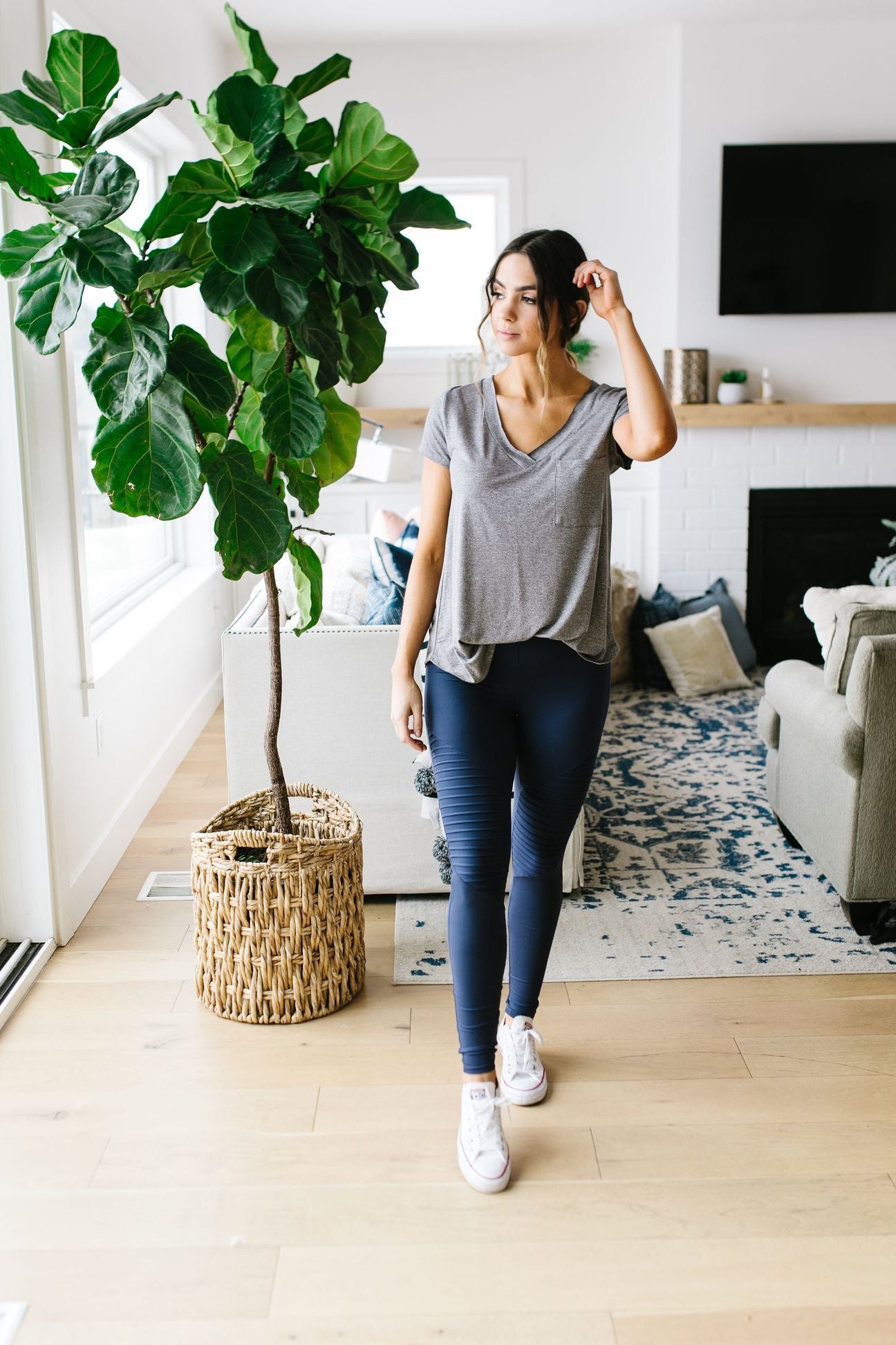Everyday Yay V-Neck Tee In Heather Gray