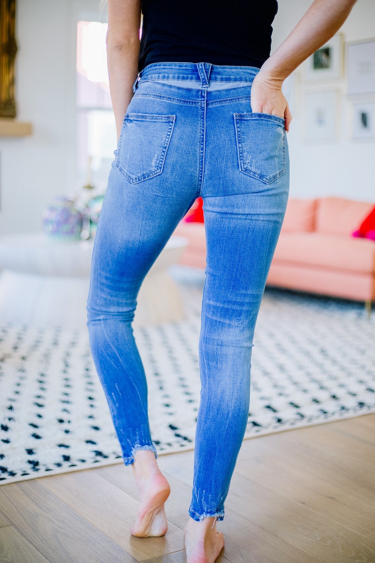 Back Yoke Skinny Jeans