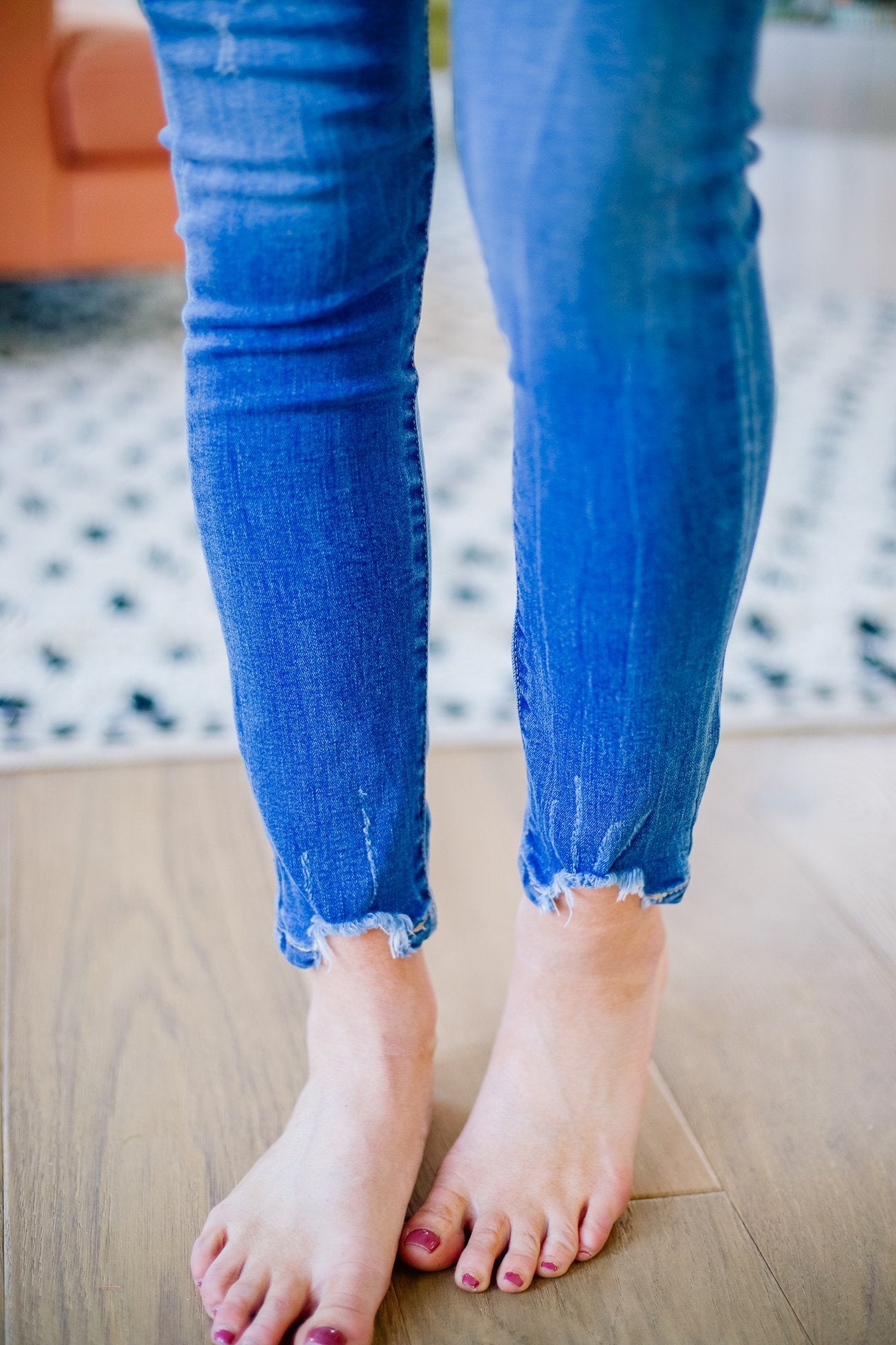 Back Yoke Skinny Jeans