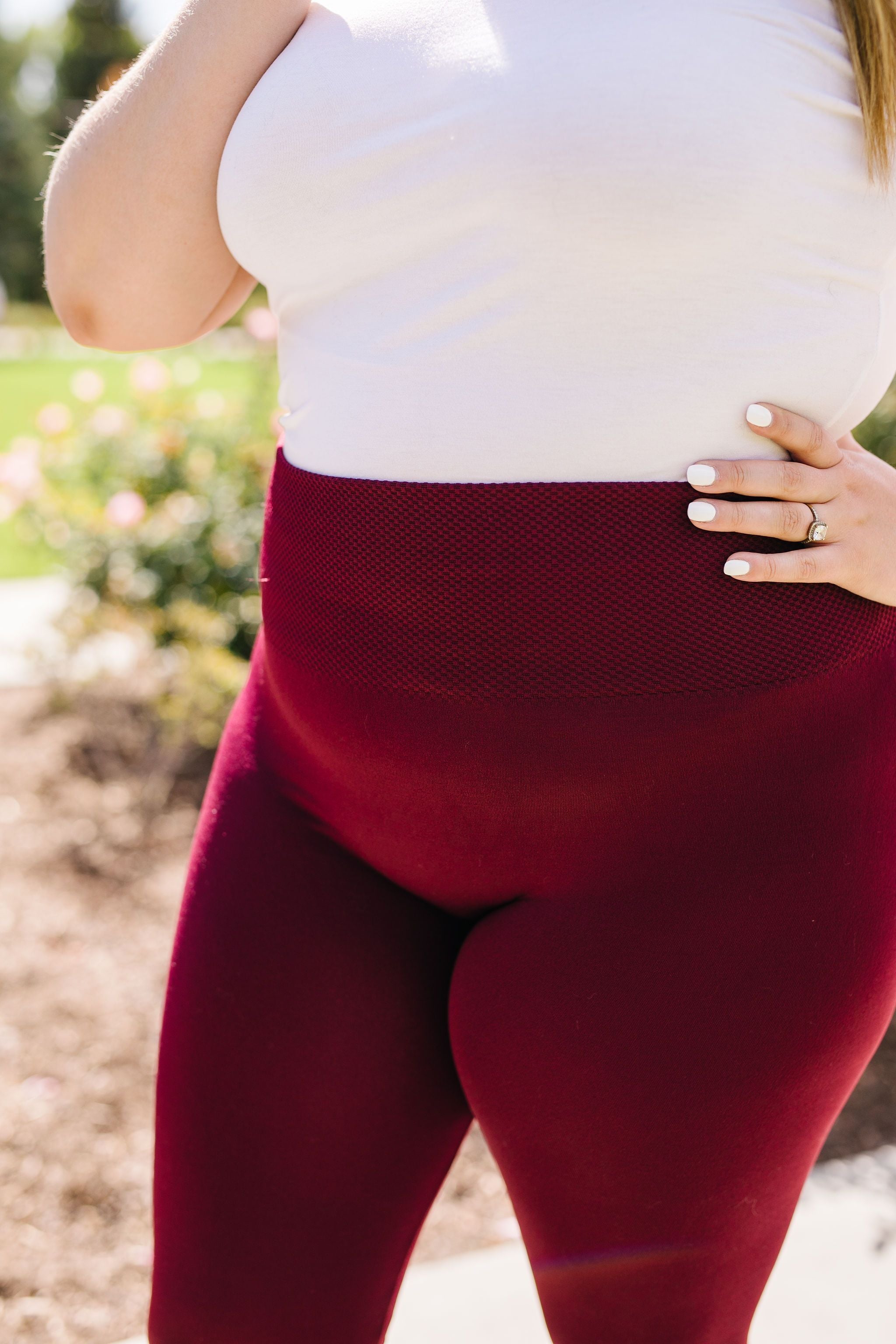 Fleece Lined Leggings In Burgundy