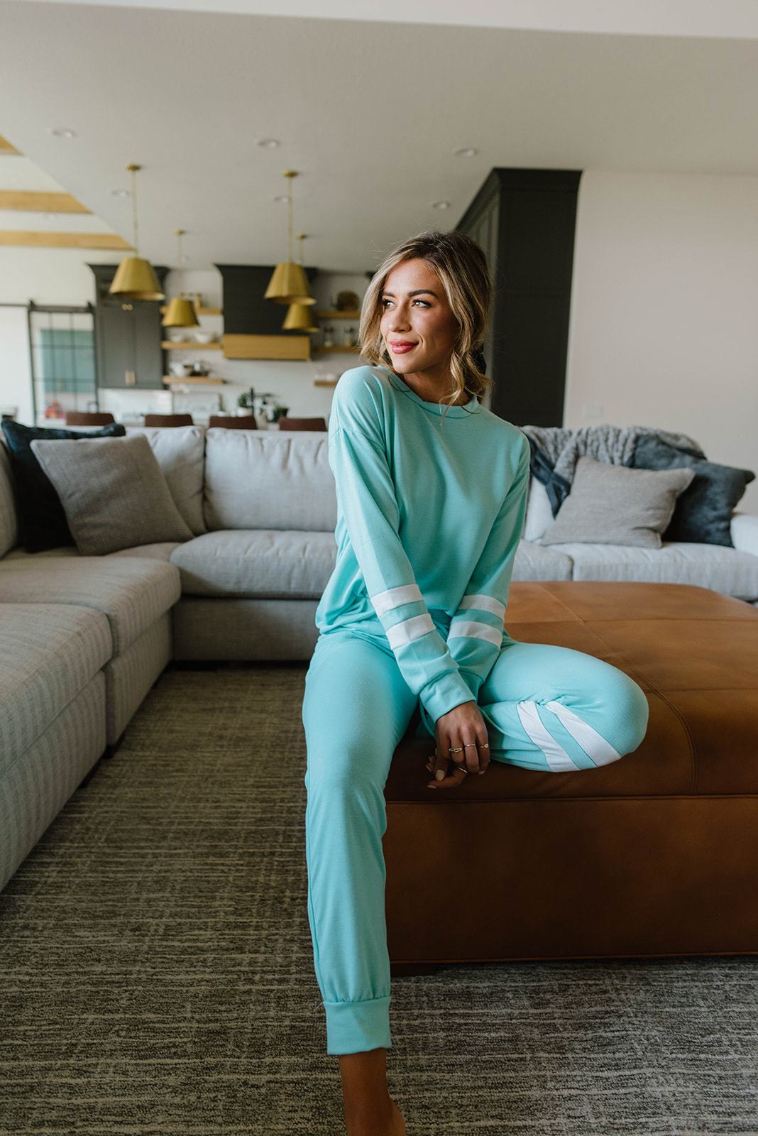 Good Sport Pullover In Aqua