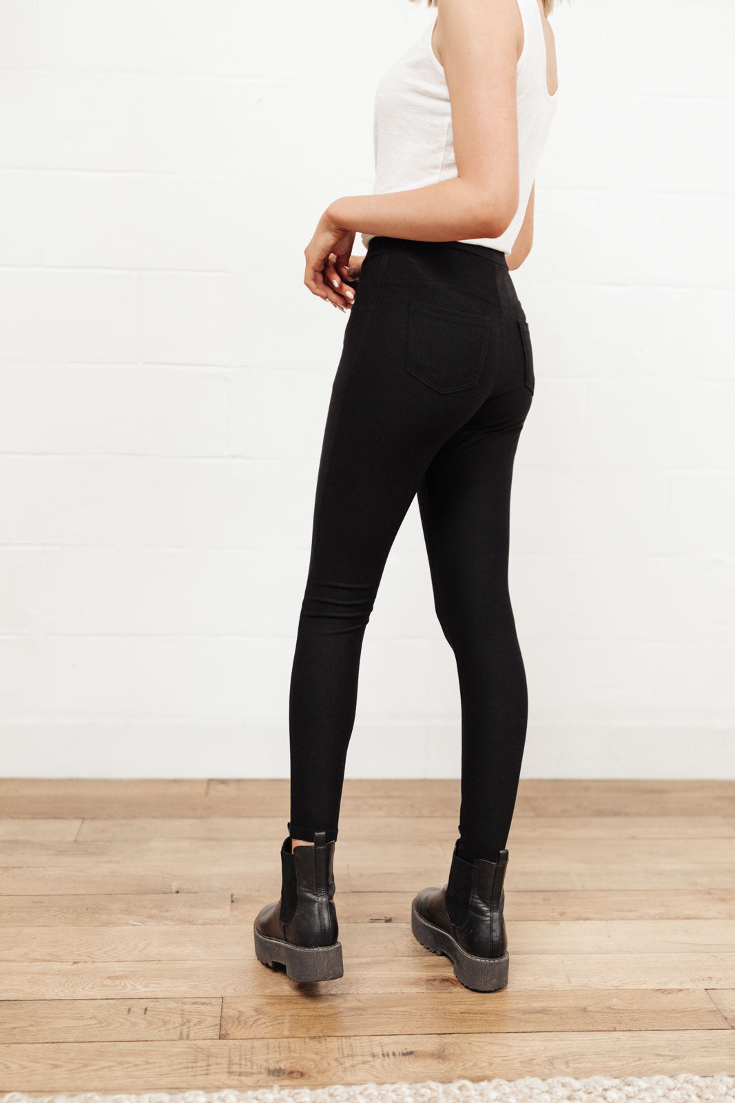 She Can't Be Stopped Leggings