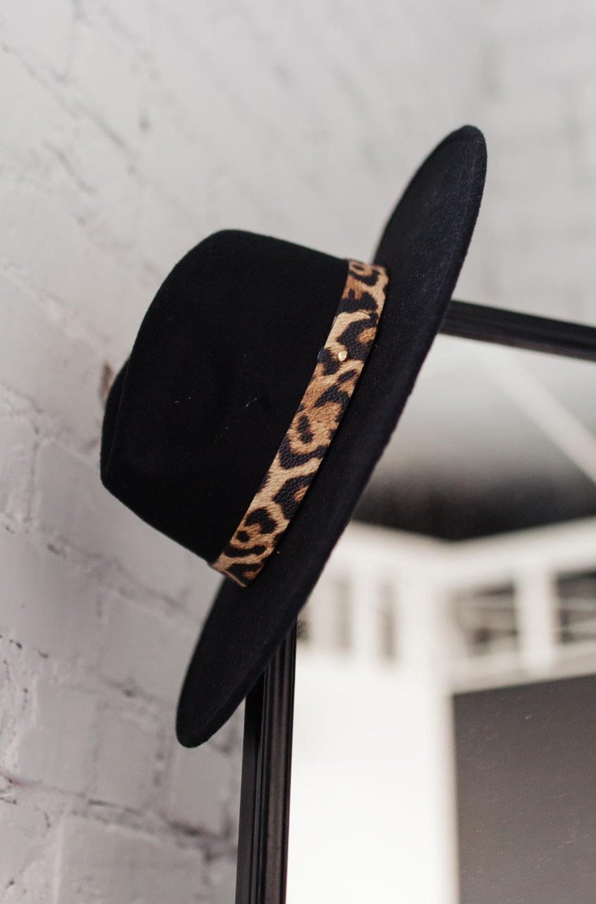 Stripe Of Sassy Hat in Black