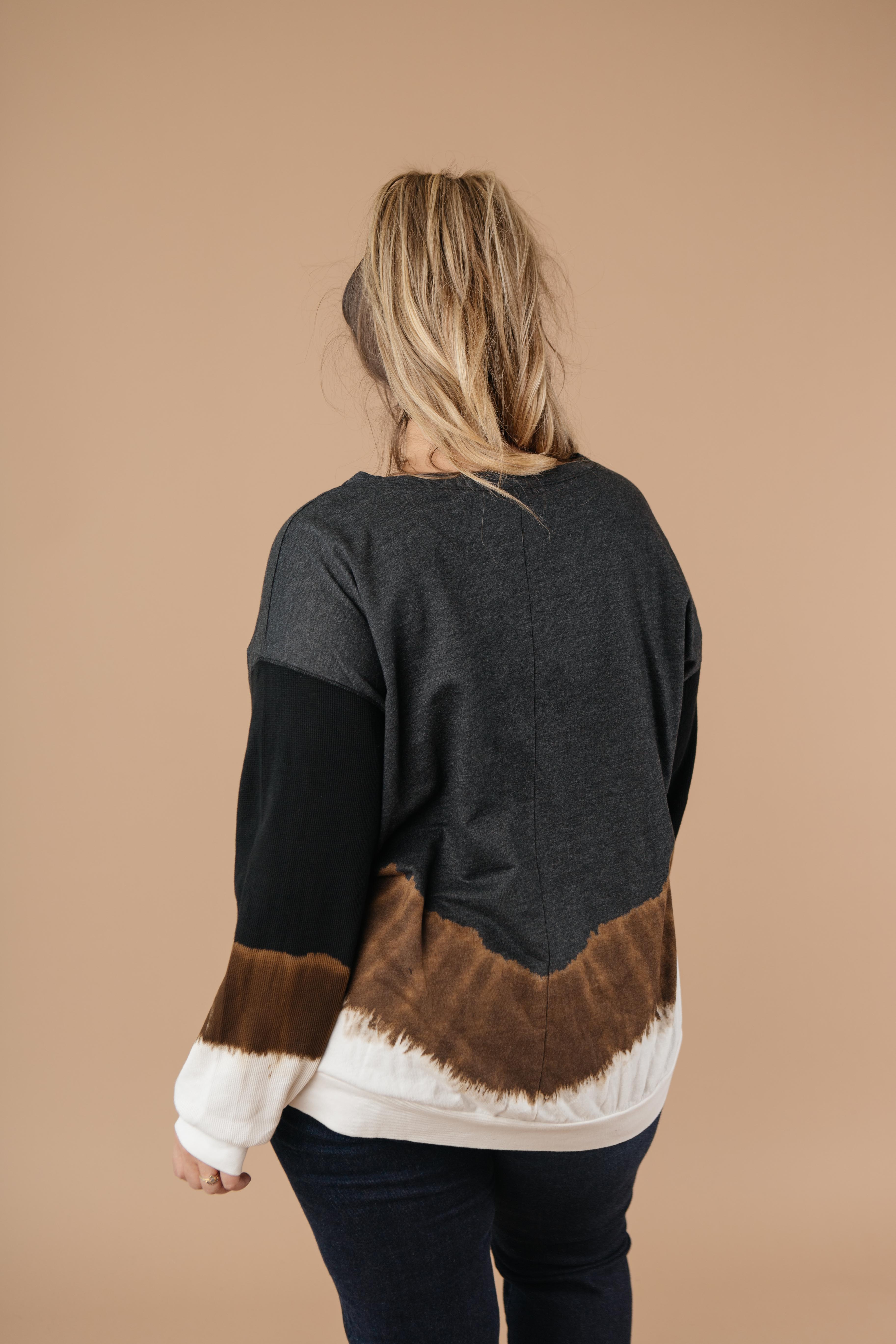 Tie Dye Chevron Pullover In Black