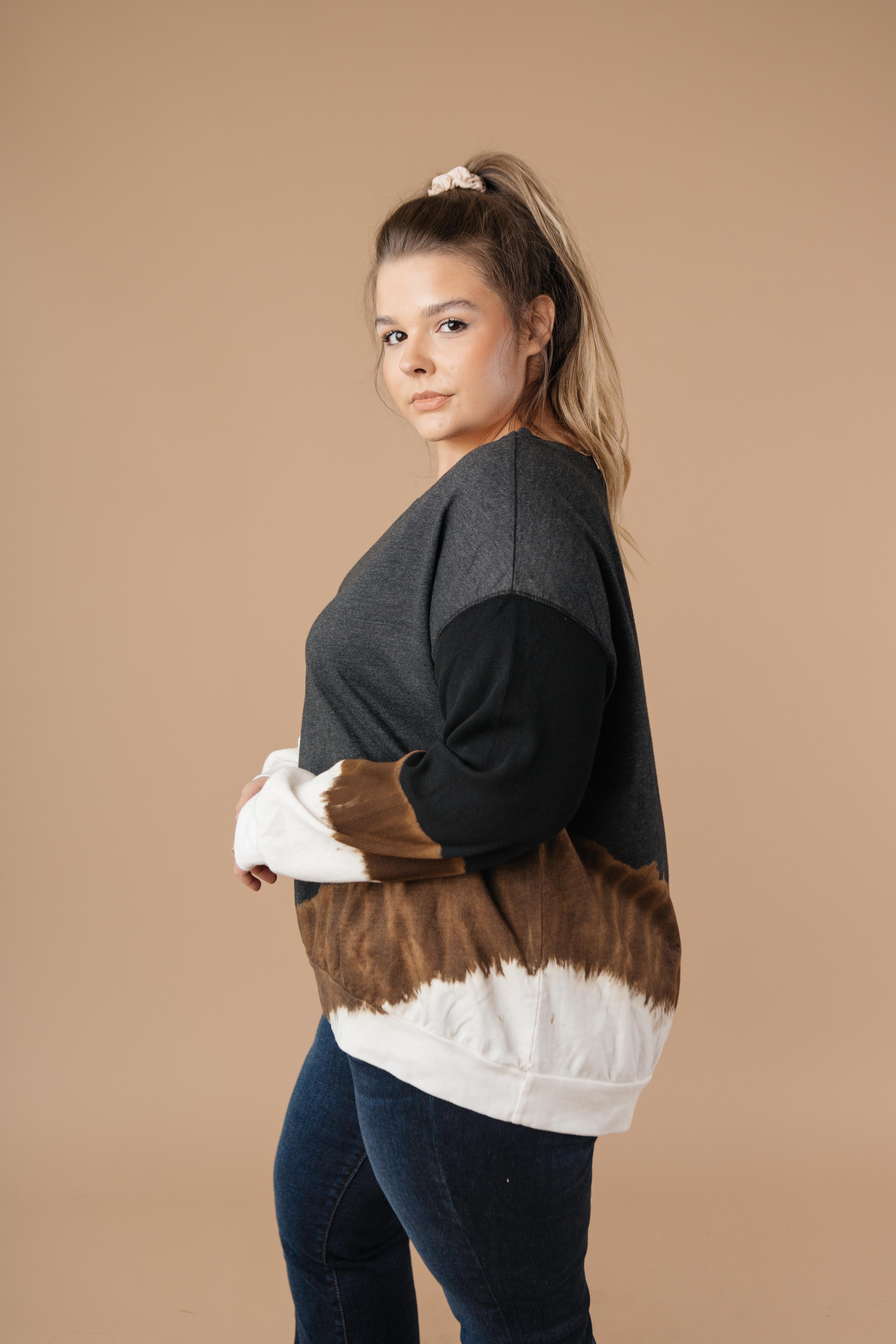 Tie Dye Chevron Pullover In Black