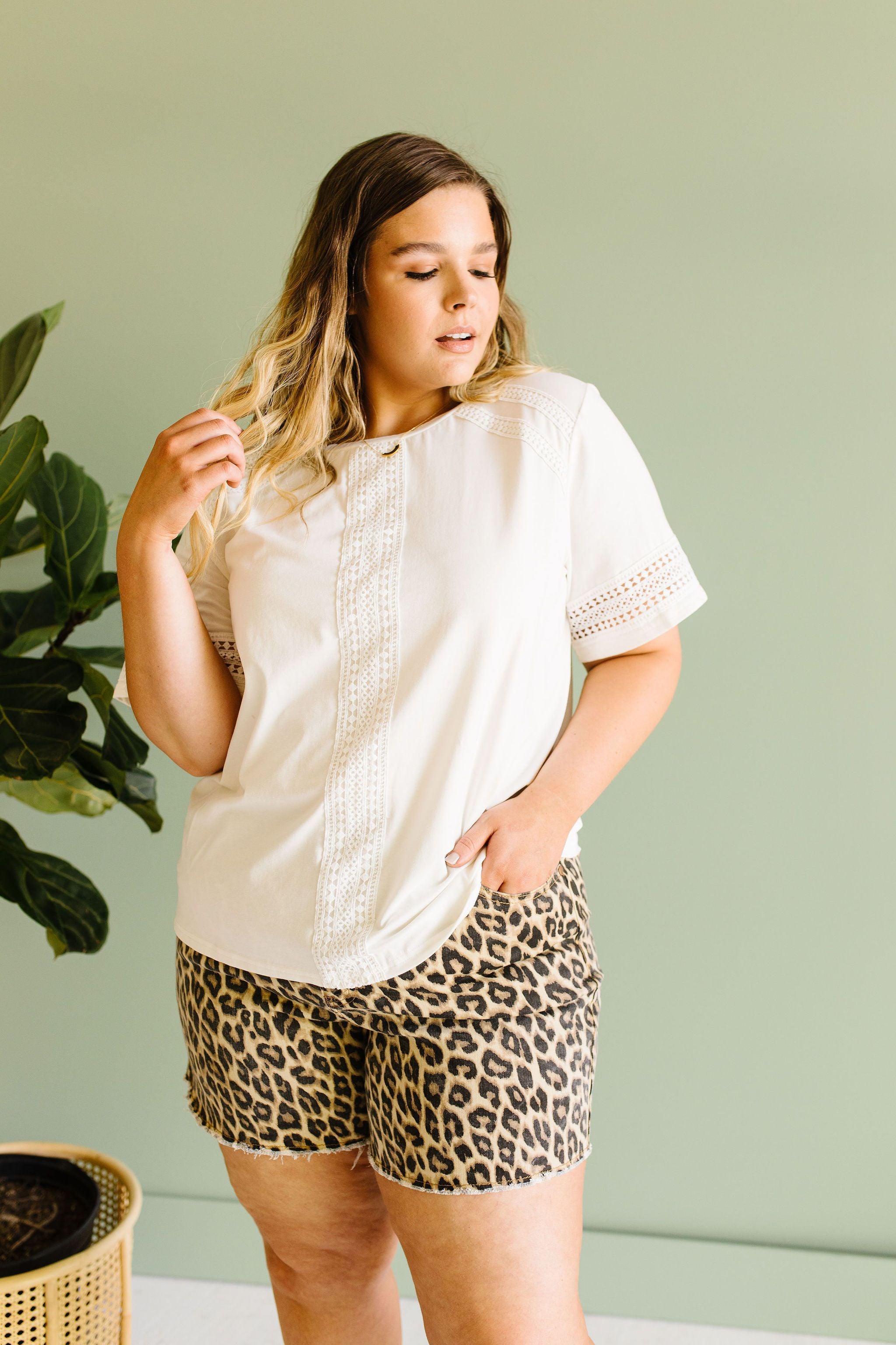 A Trace Of Lace Blouse In White