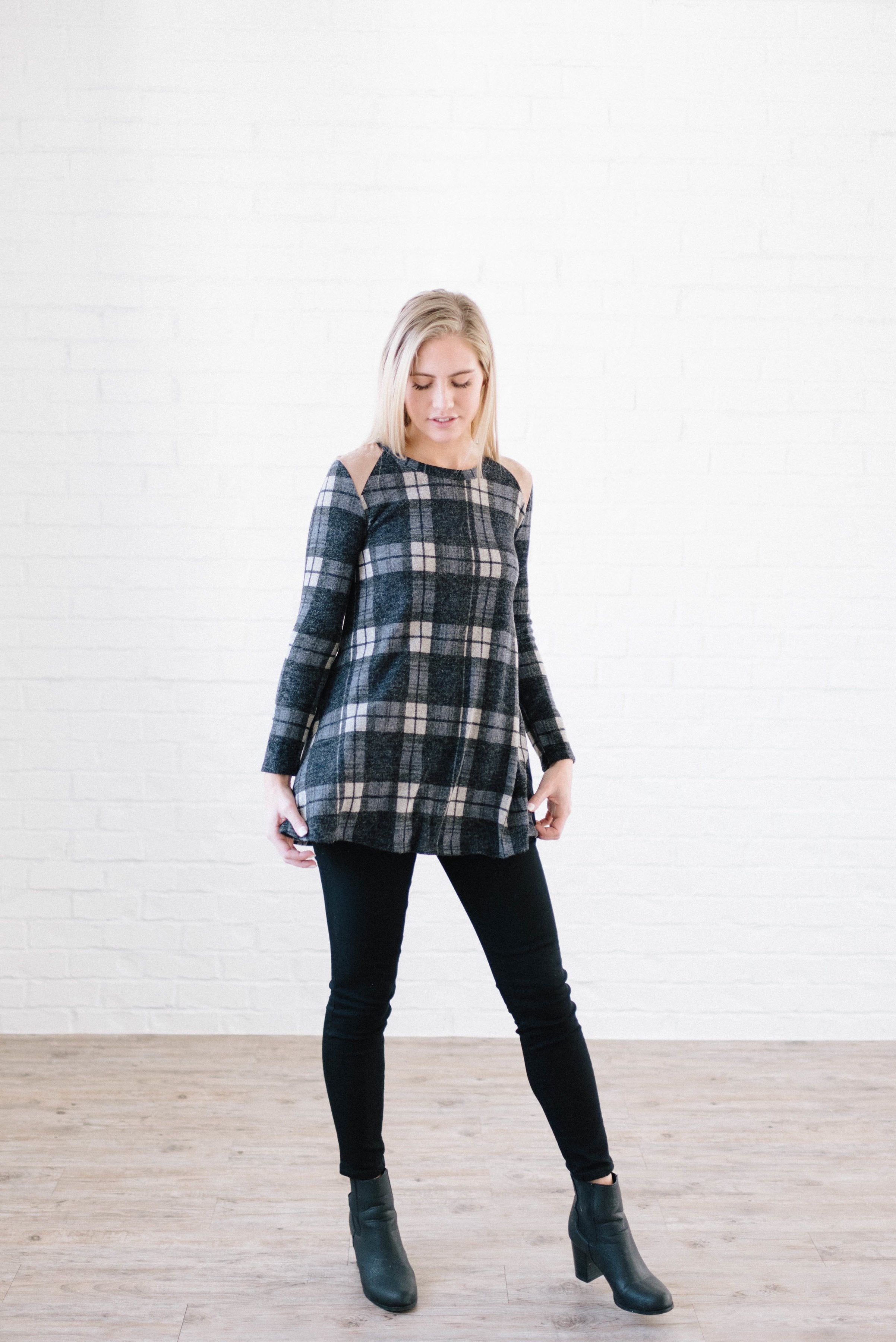 Amber Plaid Tunic in Navy