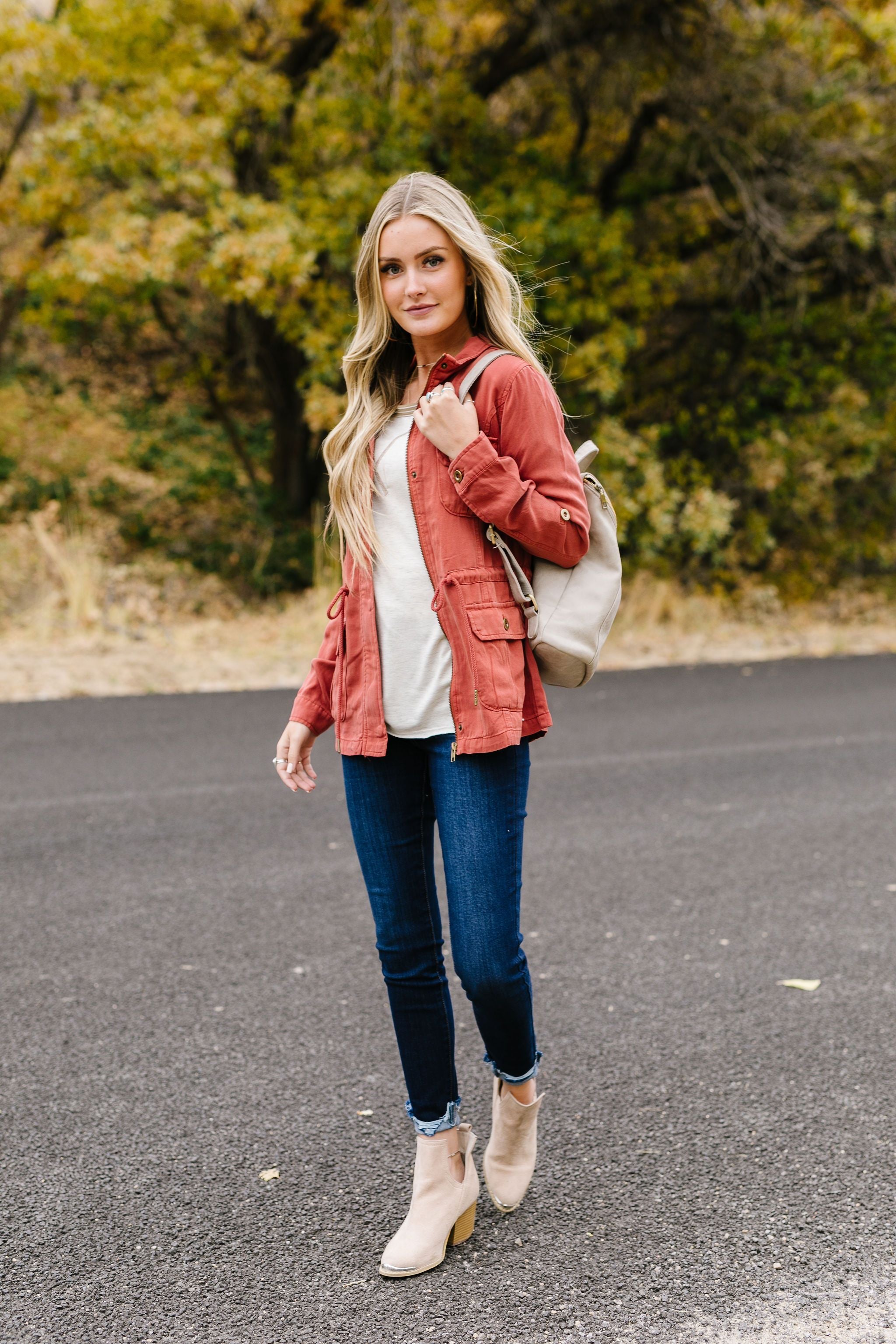 Atlas Tencel Anorak In Brick