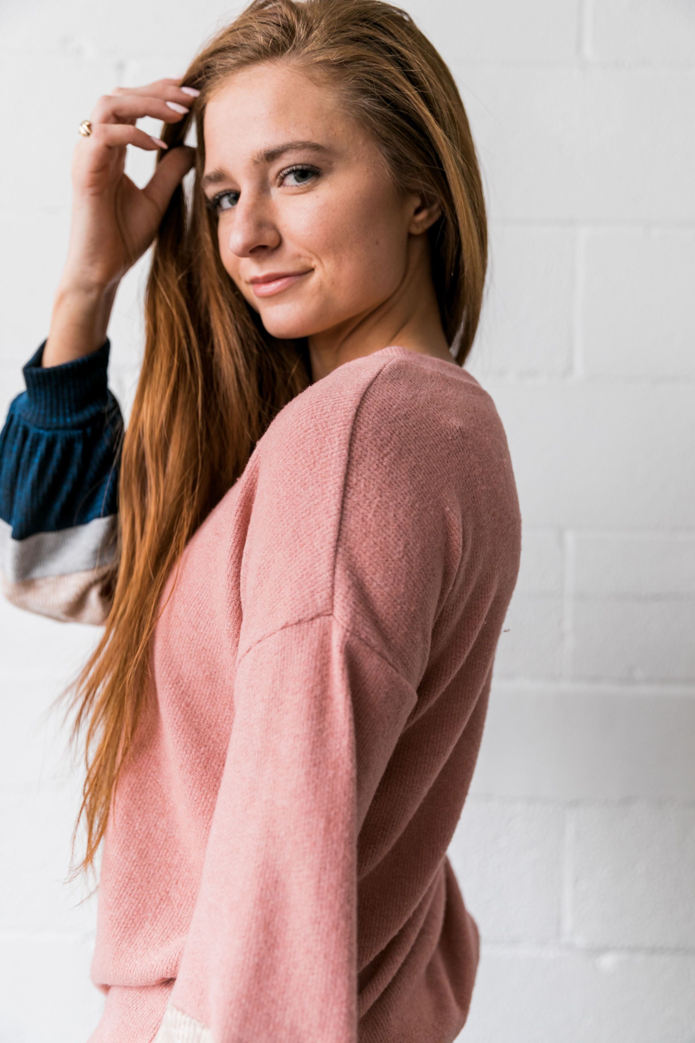 Bethany Ribbed V-Neck Sweatshirt
