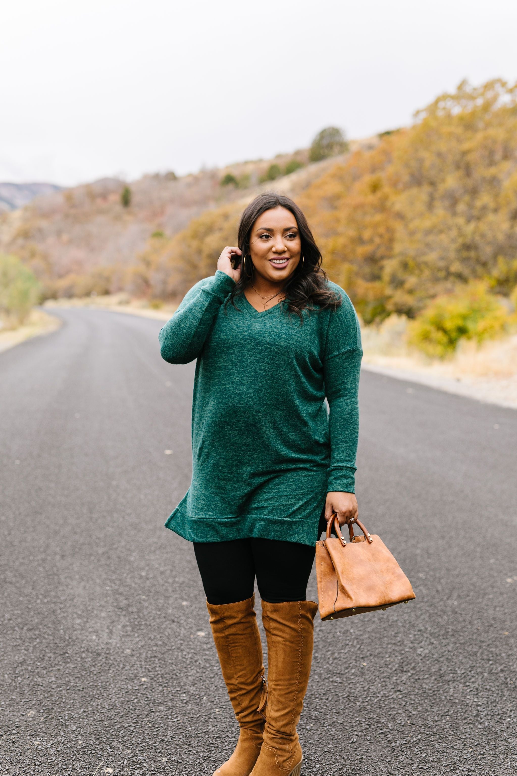 Brushed Melange V-Neck Sweater In Hunter Green