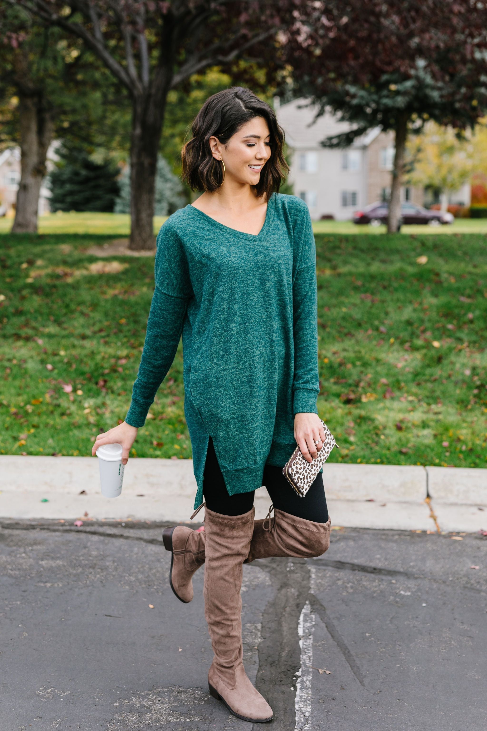 Brushed Melange V-Neck Sweater In Hunter Green