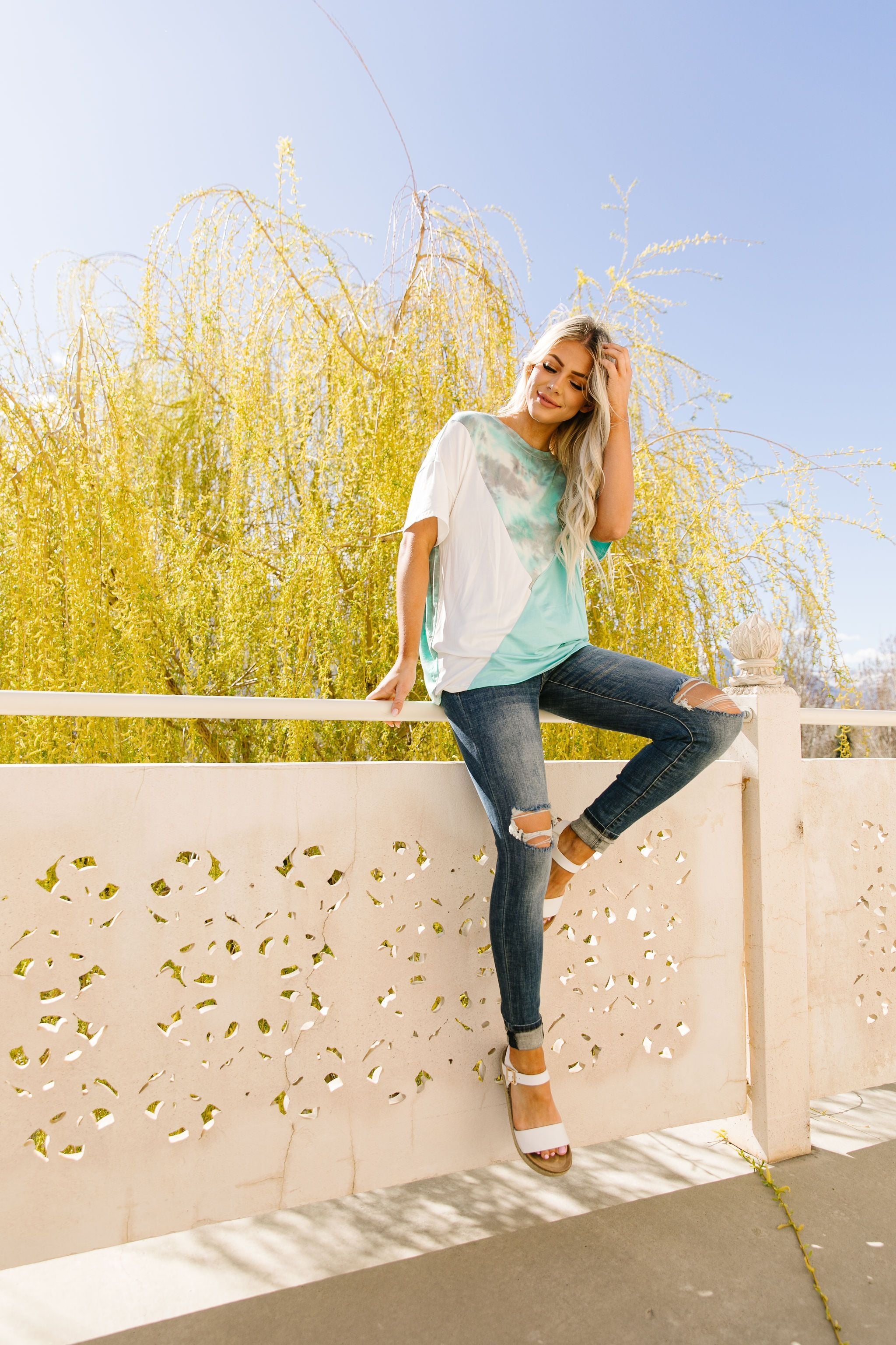 Cool Slice Of Tie Dye Top In Teal