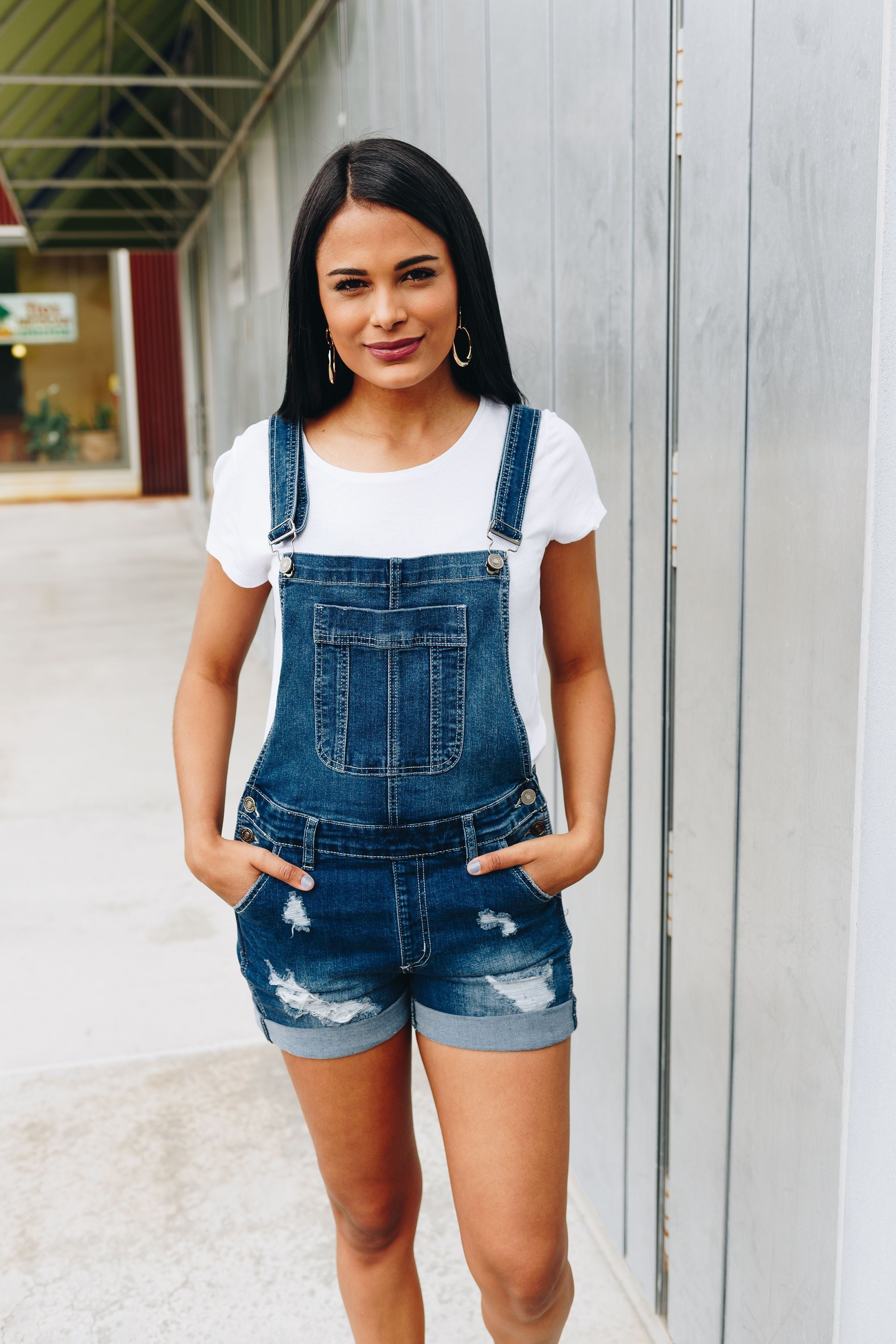 Daisy Denim Distressed Shortalls In Dark Wash