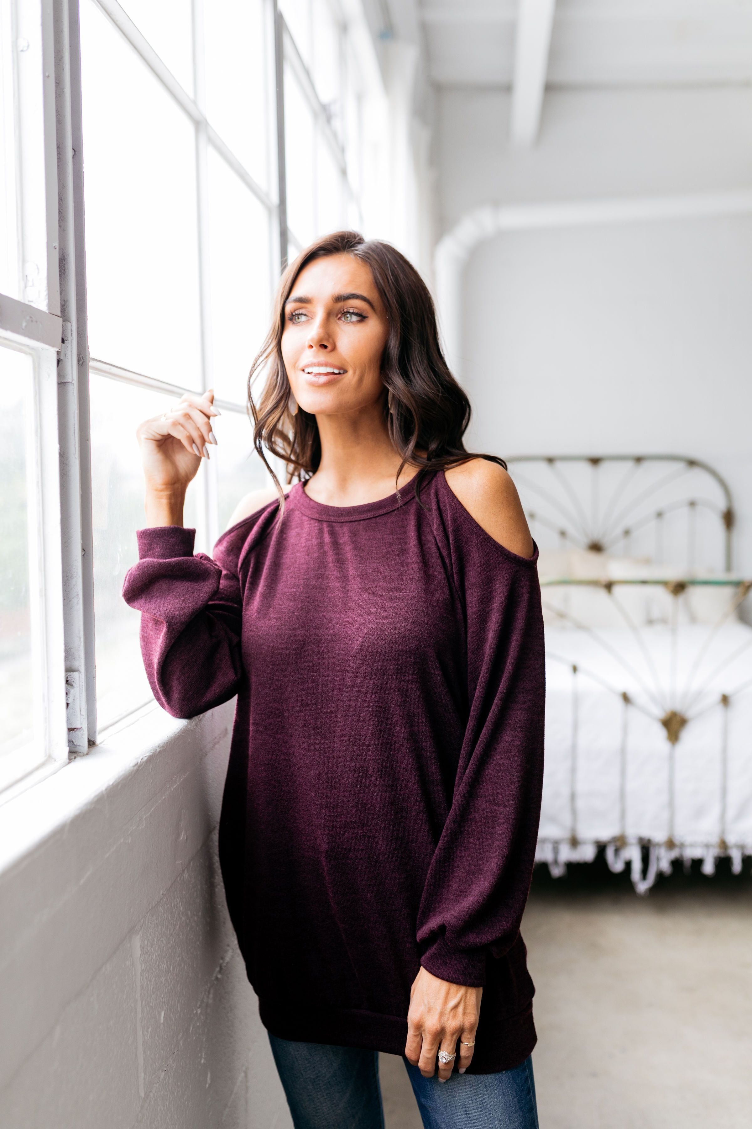 Dare To Bare Pocketed Top In Eggplant