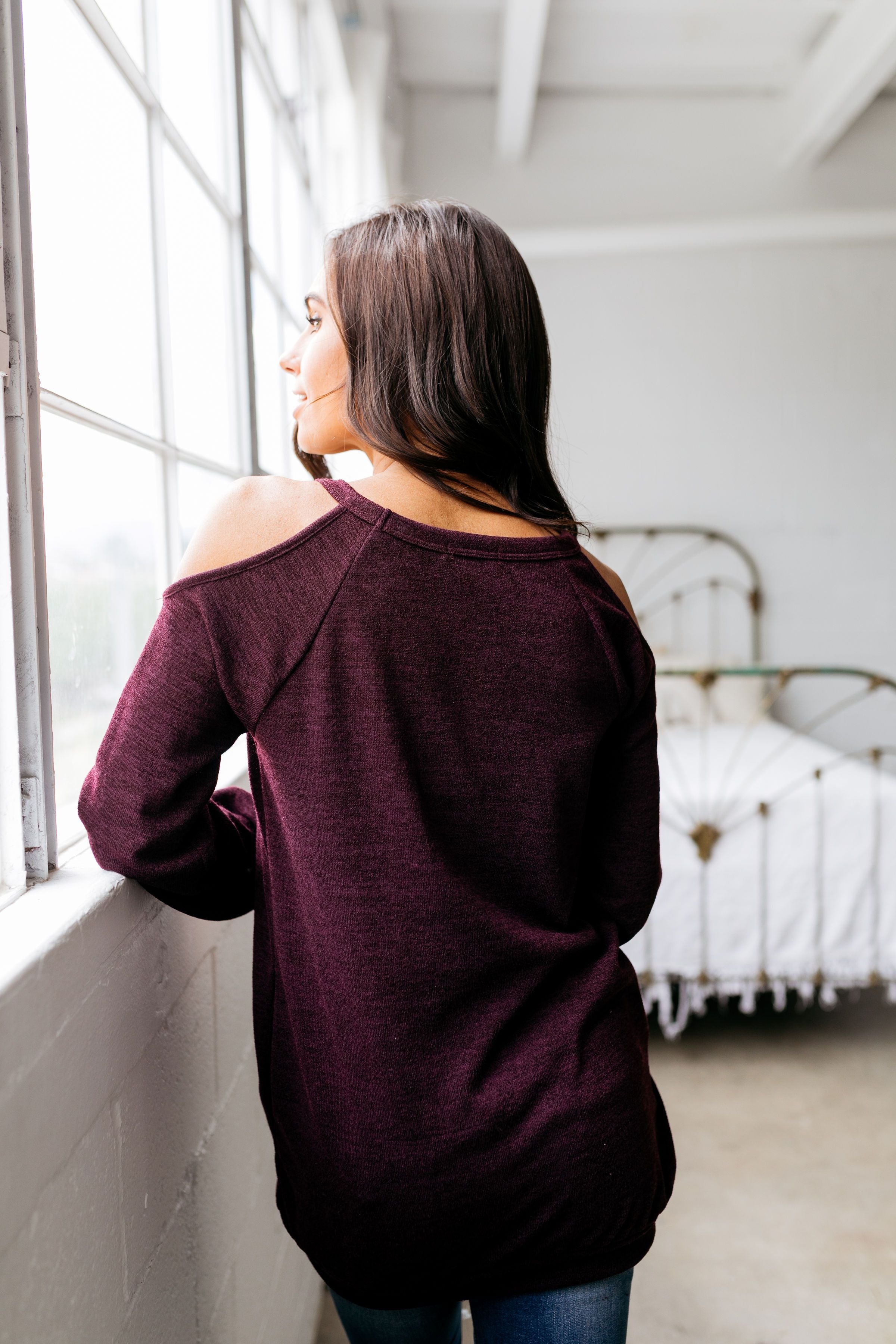 Dare To Bare Pocketed Top In Eggplant