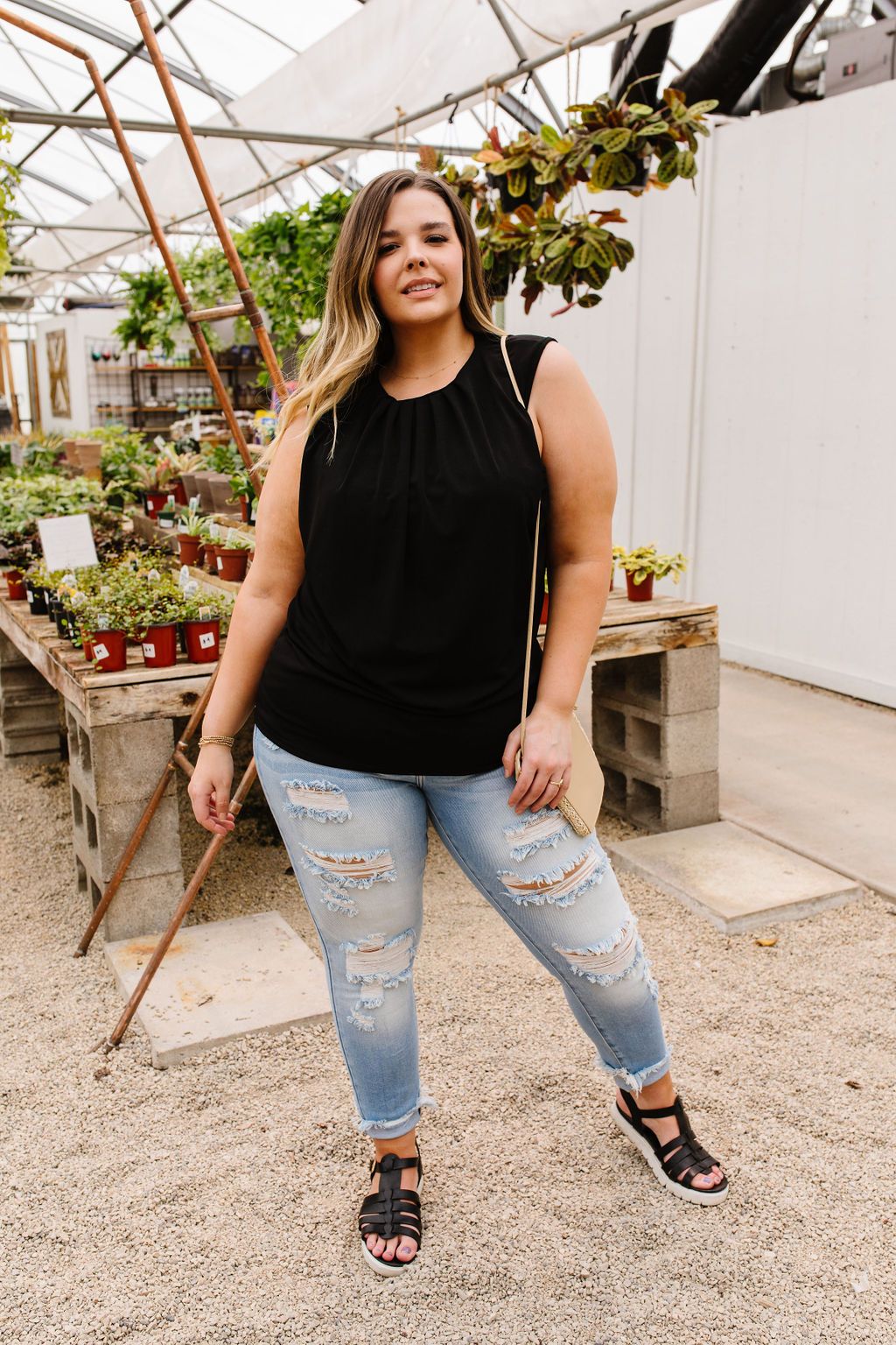 Elaine Elegant Tank In Black