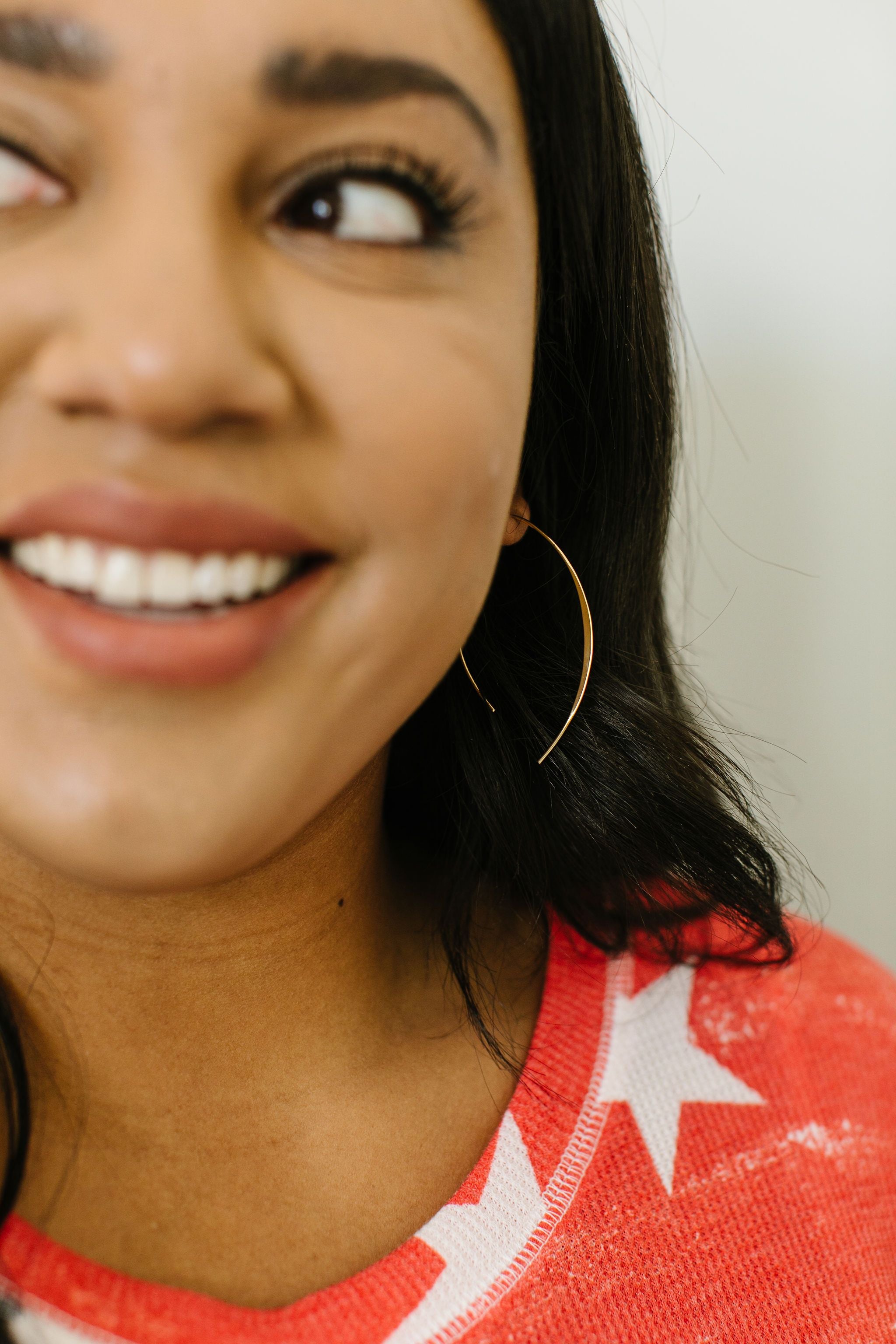 Golden Oval Threader Earrings