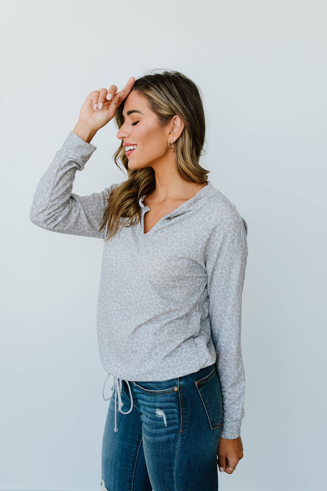 Incognito Lounge Top