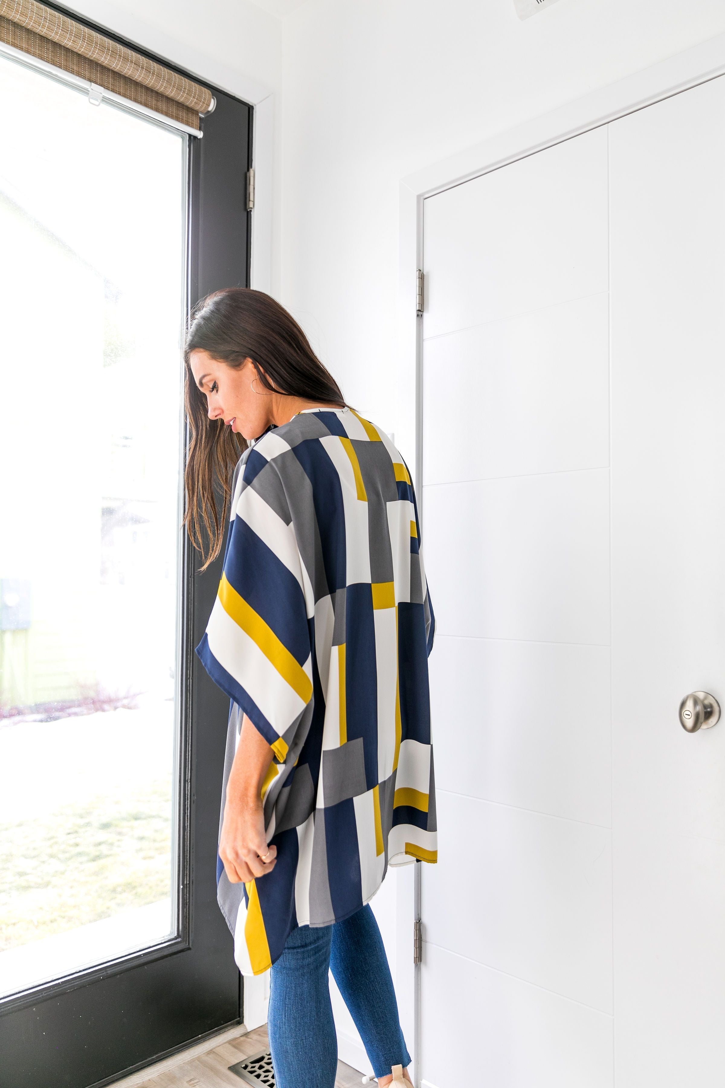 Lightweight Modern Art Color Block Cardigan