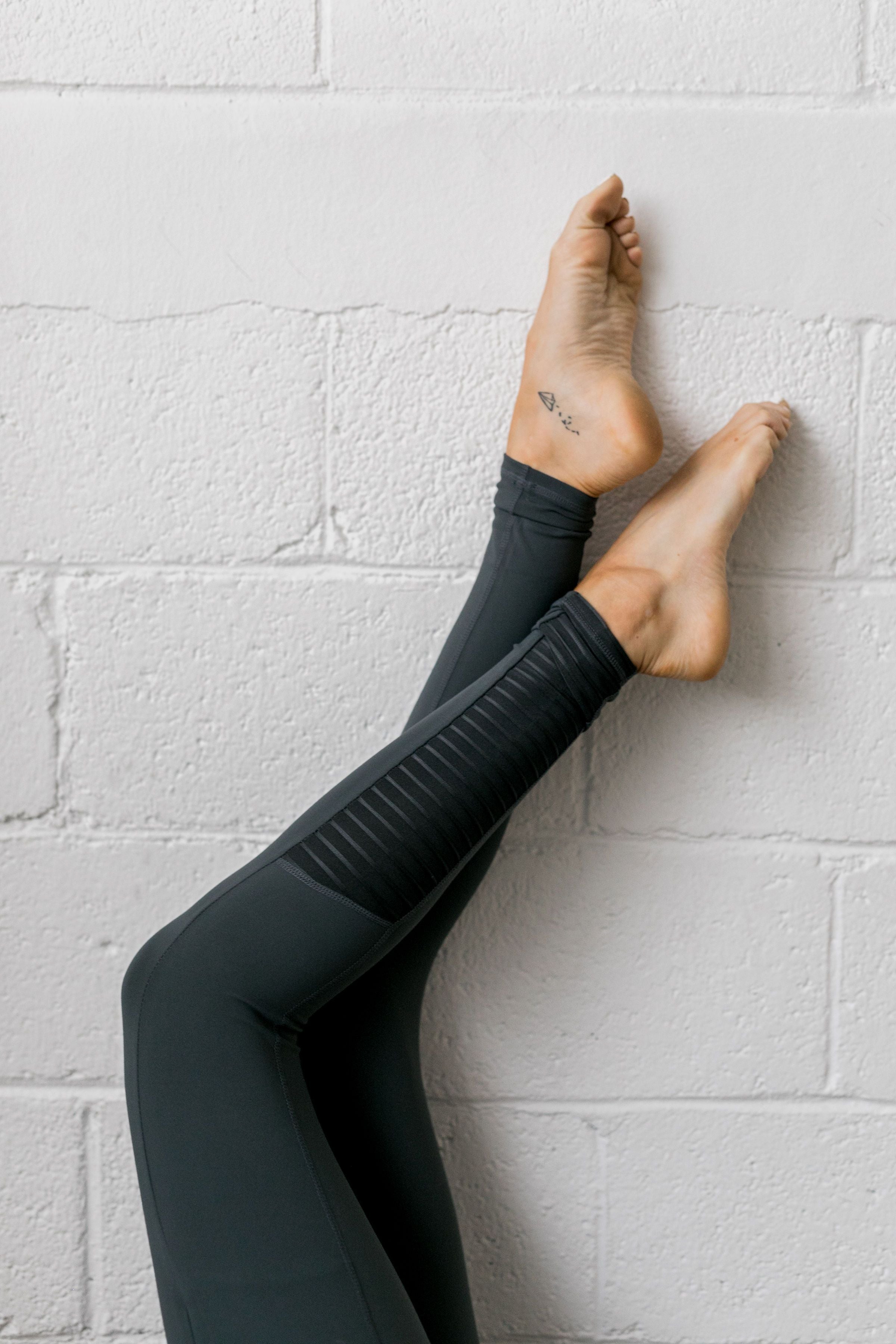 Mesh Moto Athletic Leggings In Pine