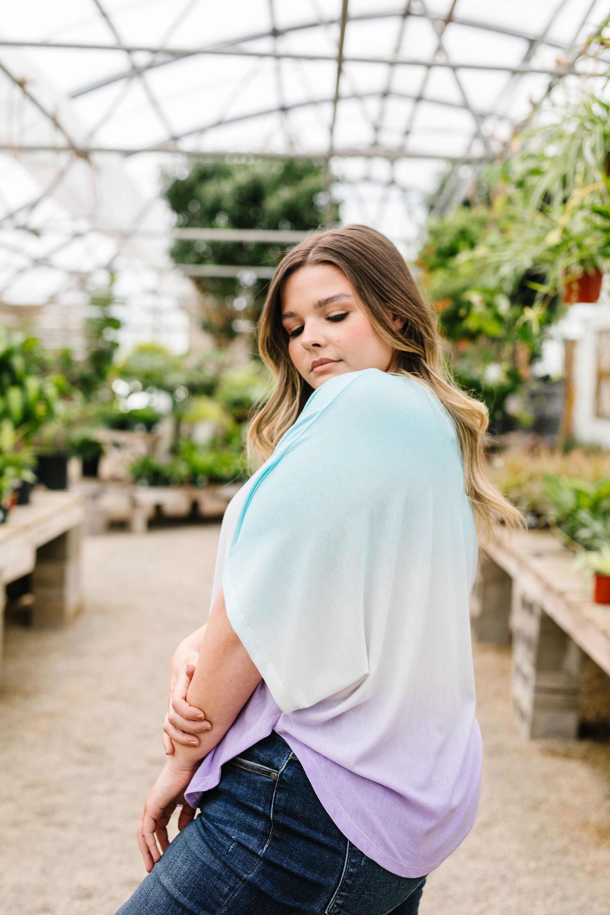 Middle Ground Ombre Top In Aqua