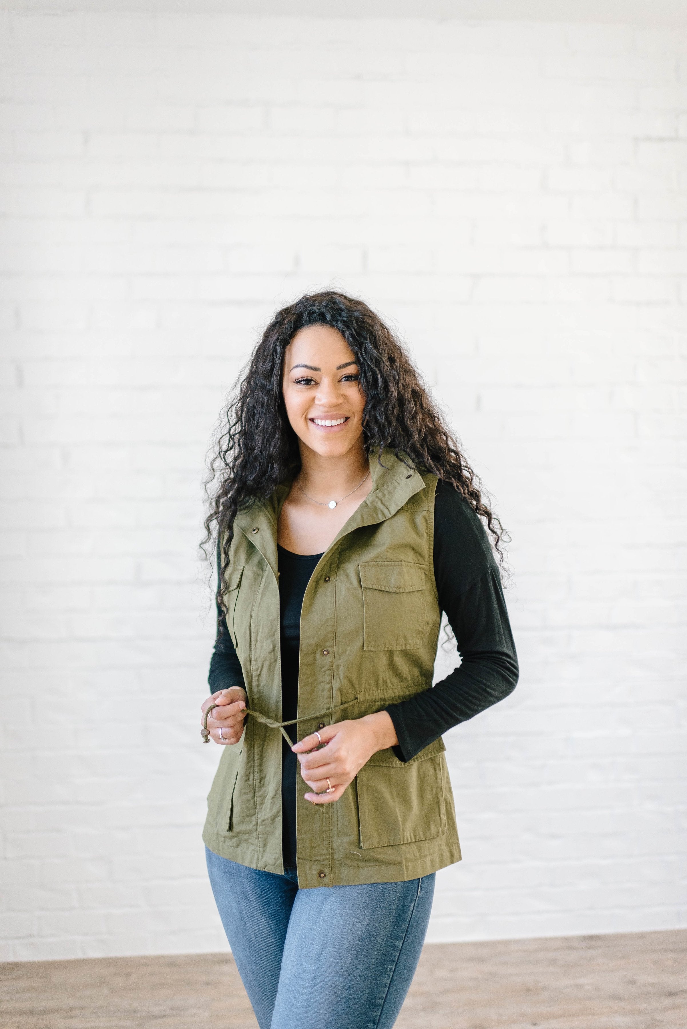 Scout Vest in Olive
