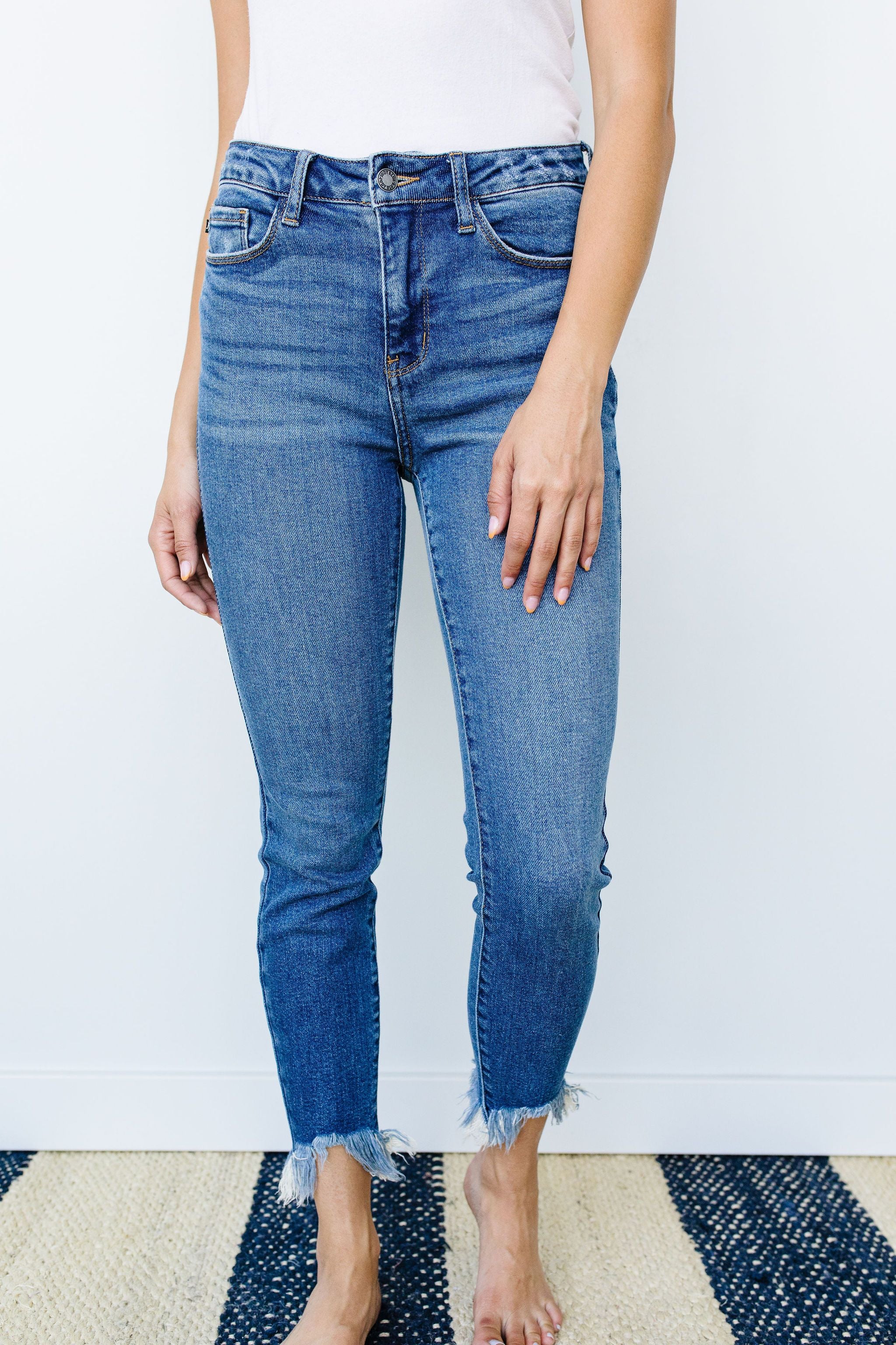 Shark Bite Frayed Hem Jeans