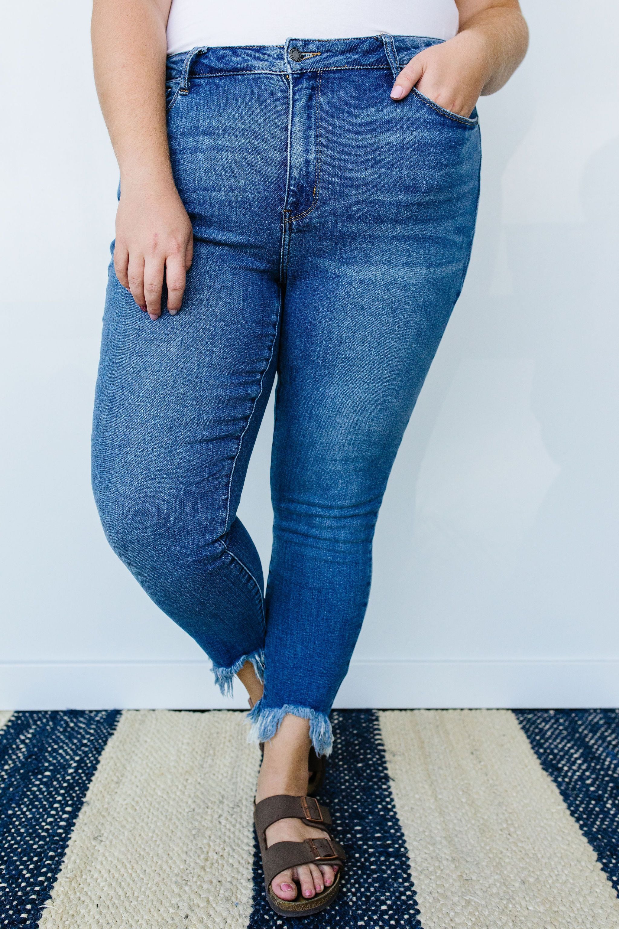 Shark Bite Frayed Hem Jeans