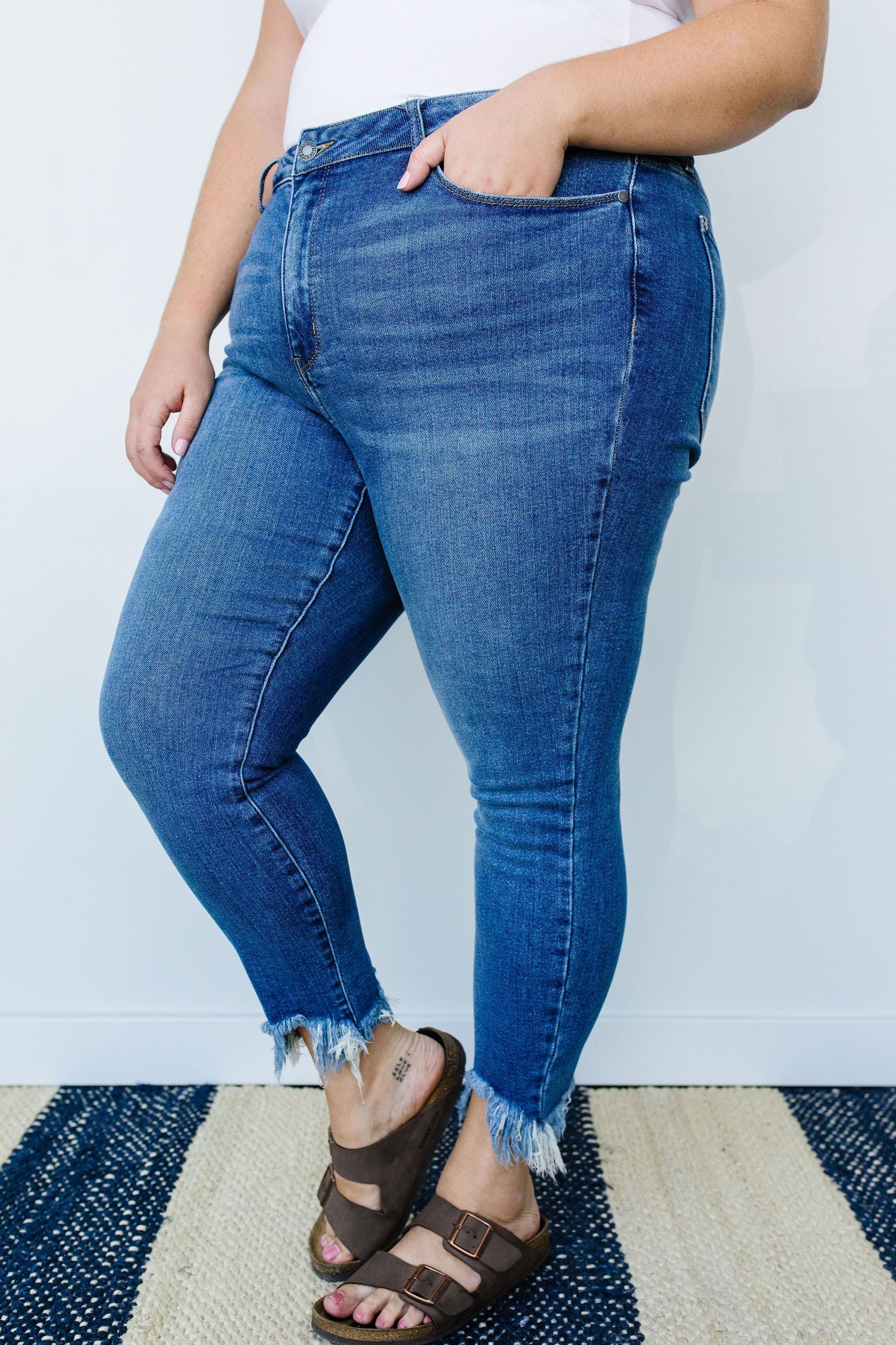 Shark Bite Frayed Hem Jeans