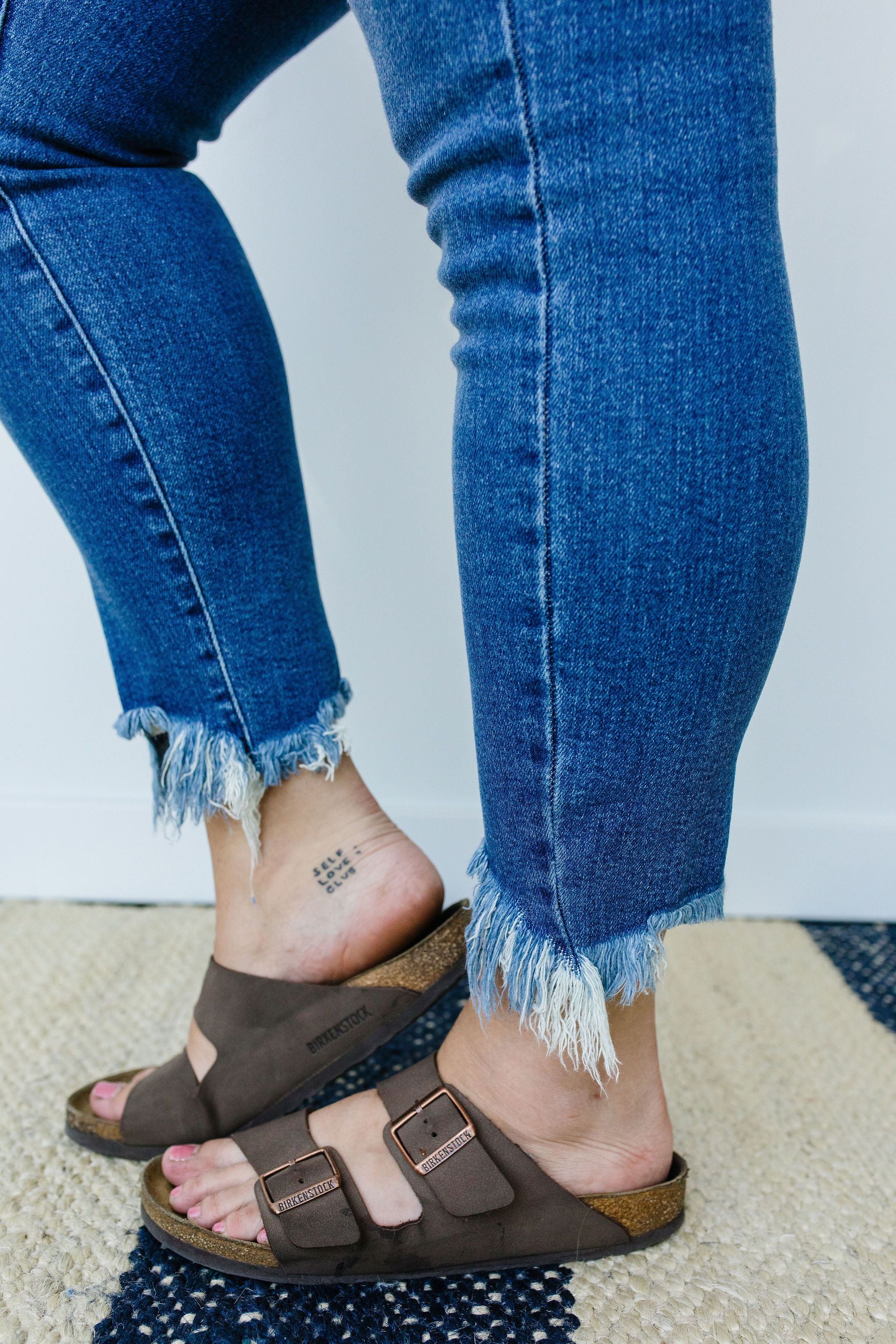 Shark Bite Frayed Hem Jeans