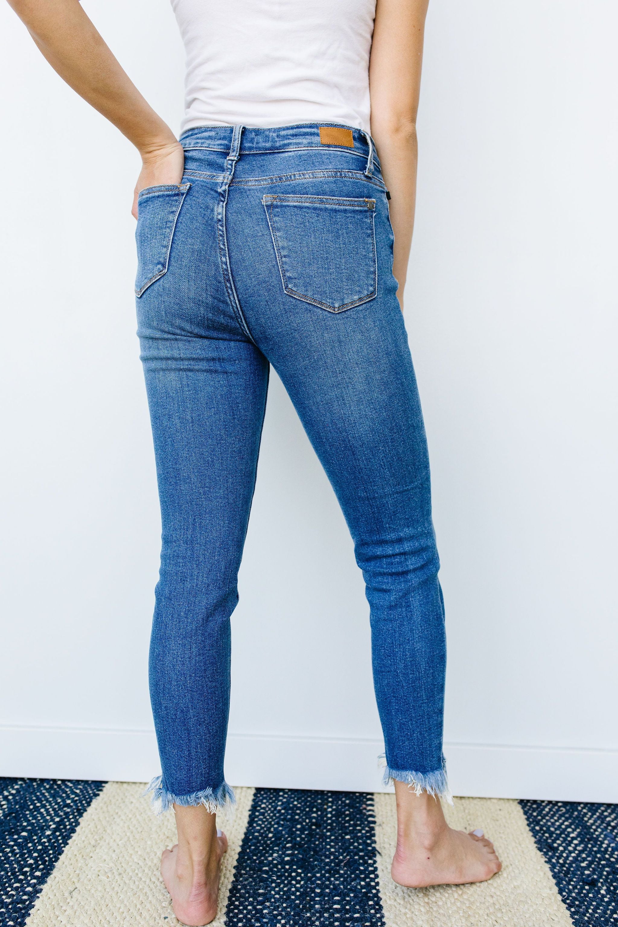Shark Bite Frayed Hem Jeans