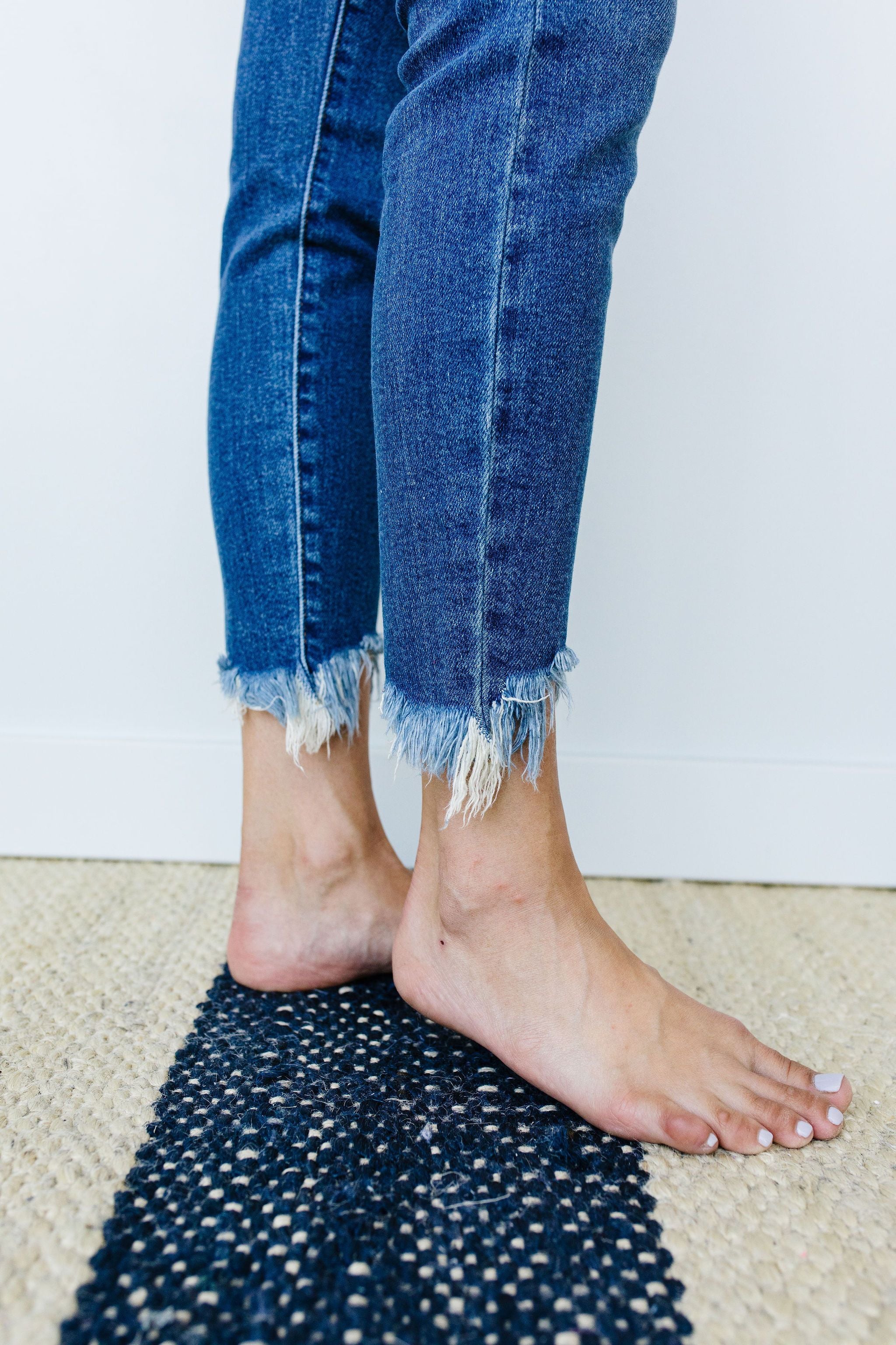 Shark Bite Frayed Hem Jeans