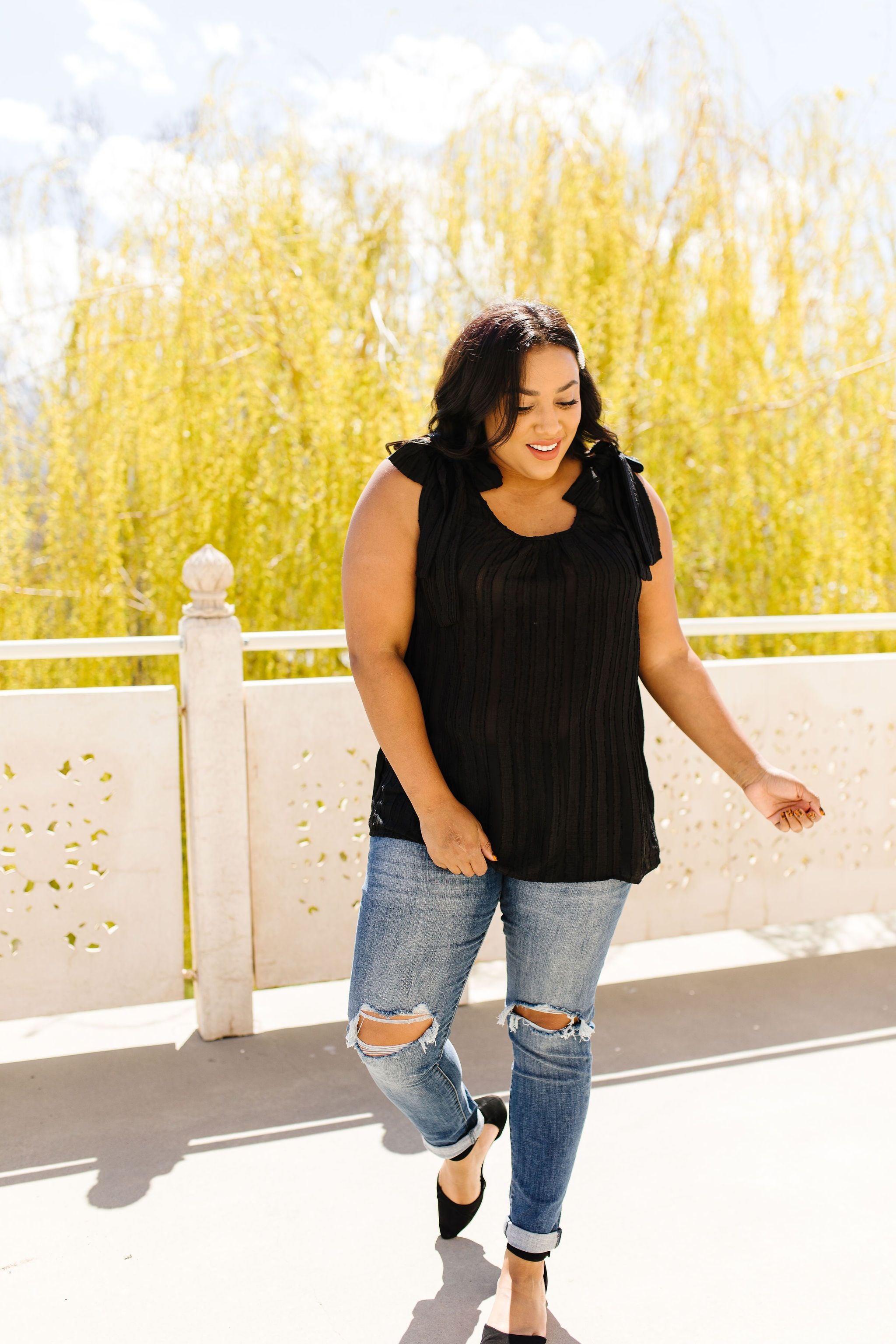 Shoulder Tie Tank In Black
