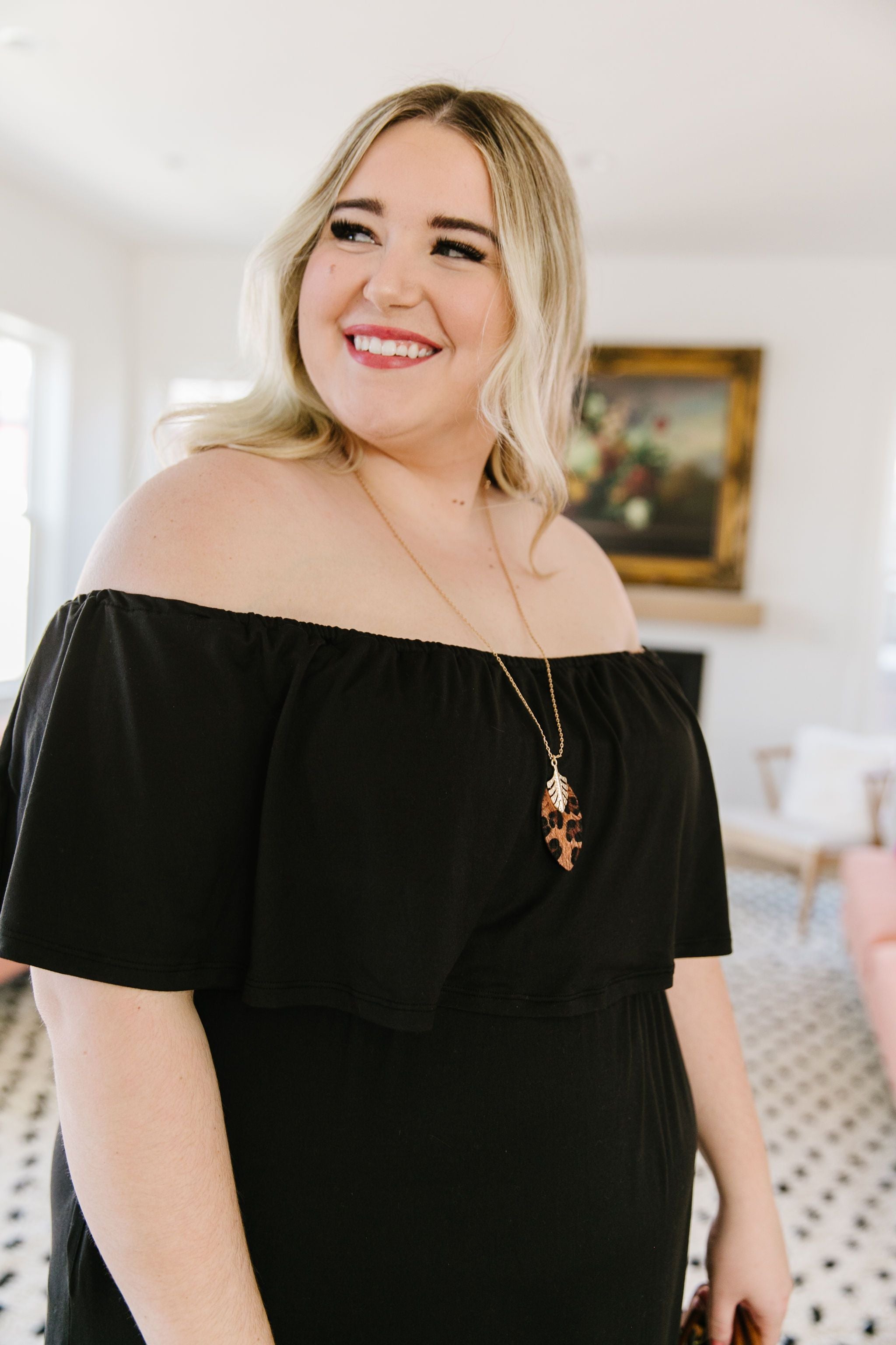 Spotted Furry Leaf Necklace