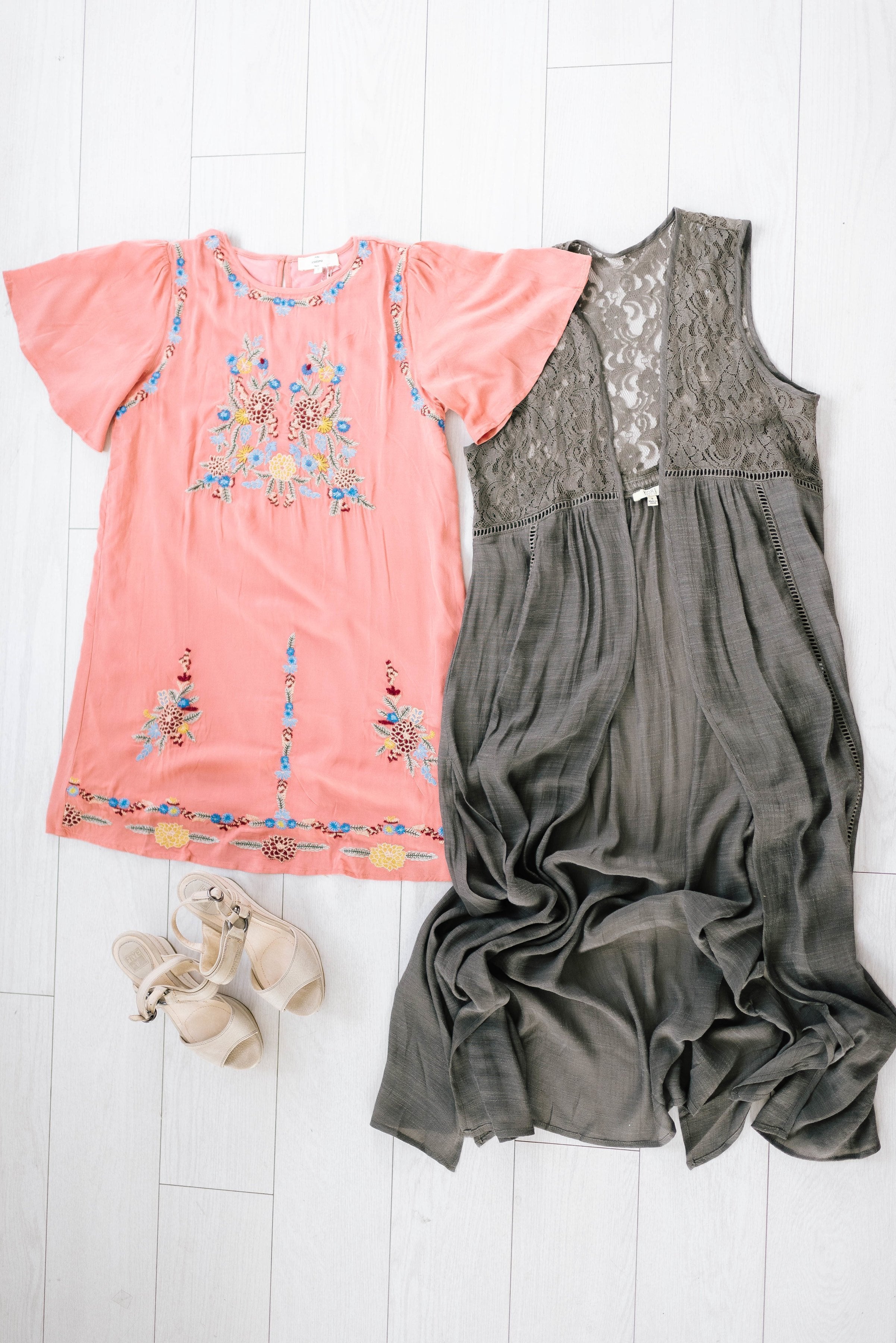 Summer Romance Embroidered Dress In Blush