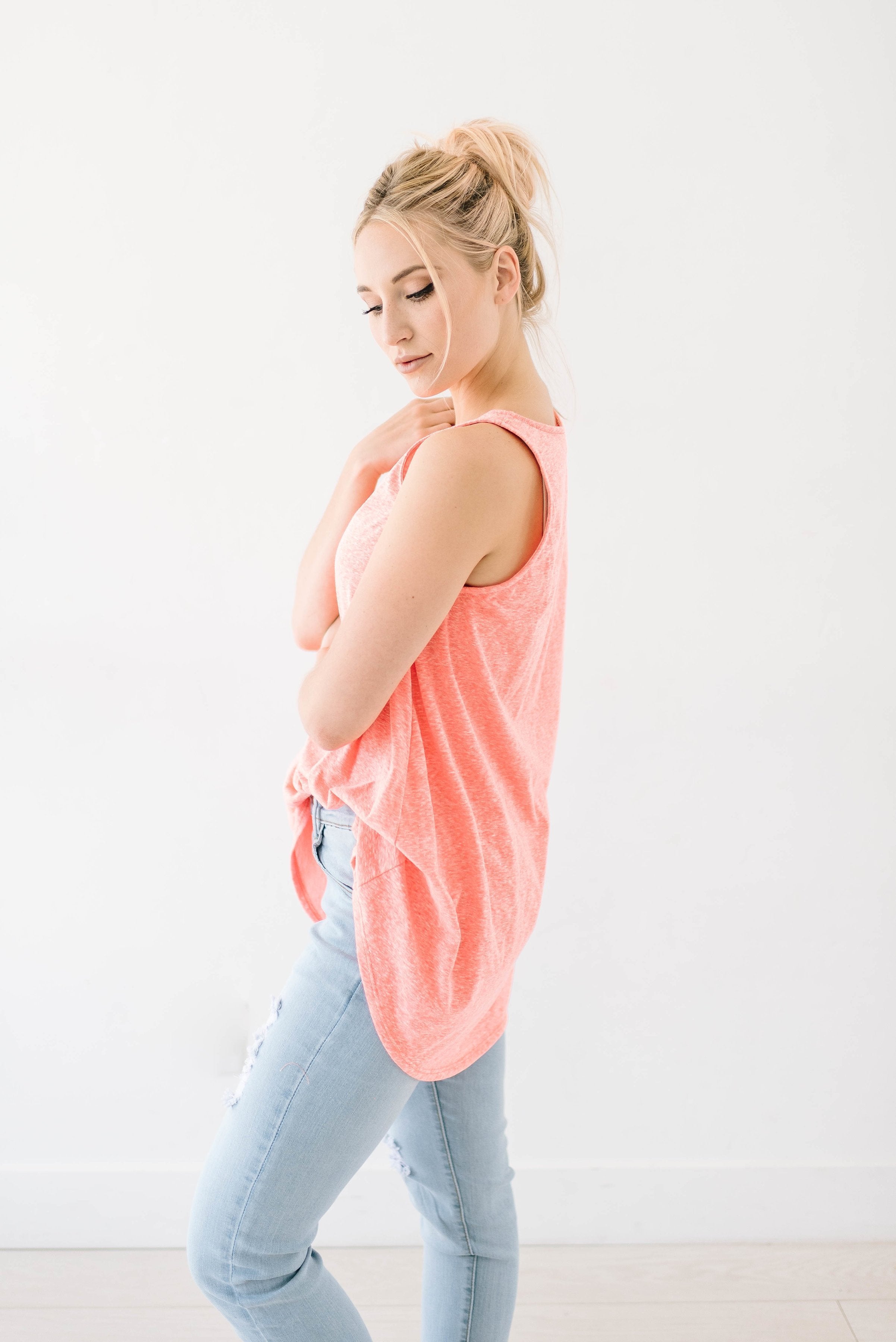 Sun's Out Tank In Coral