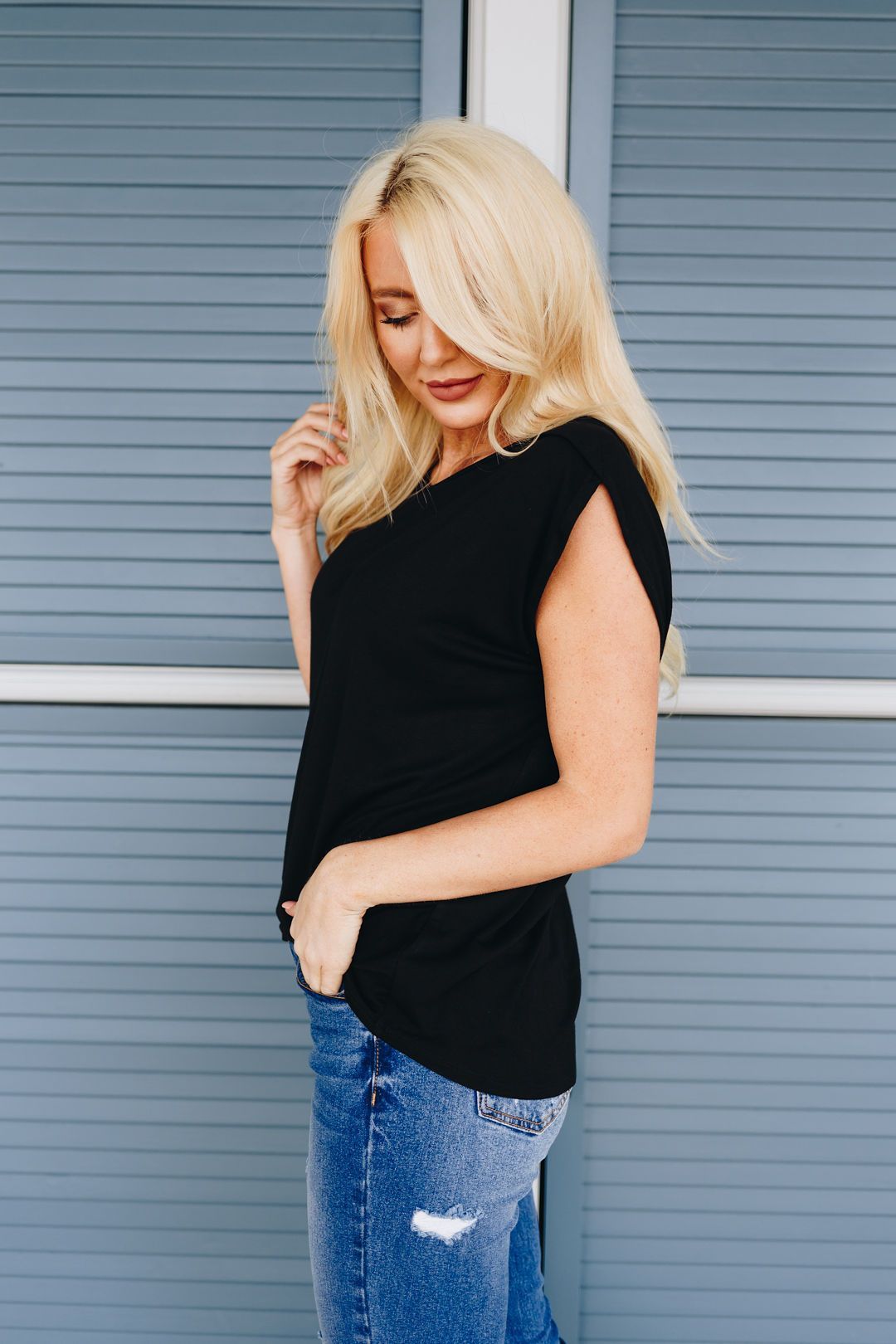 Te Adoro Top In Black