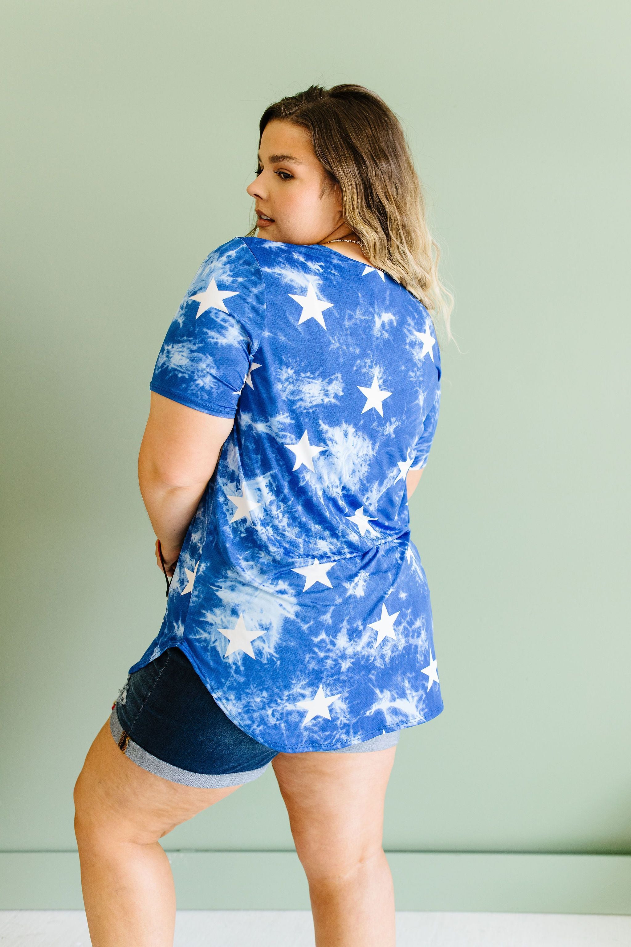 Tie Dye Glory V-neck In Blue