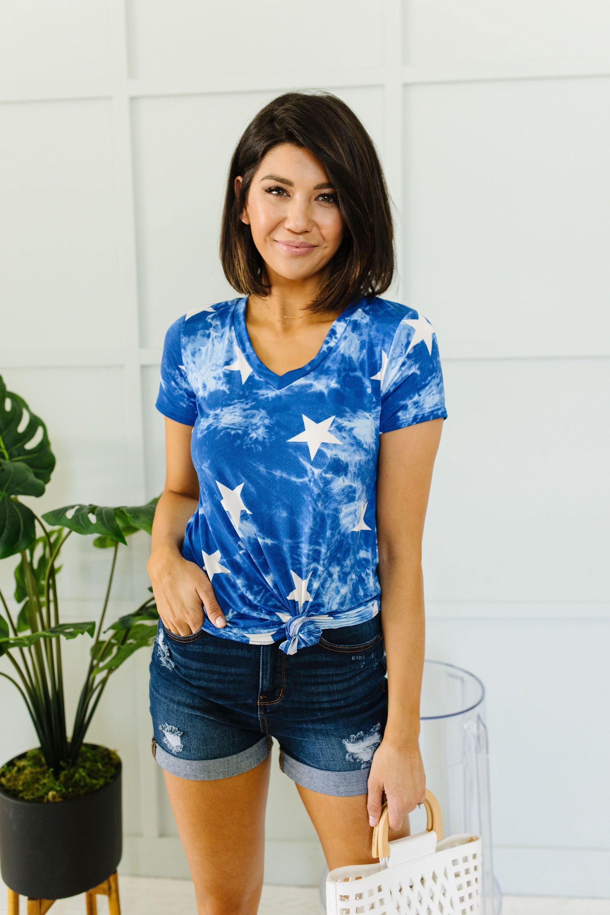 Tie Dye Glory V-neck In Blue