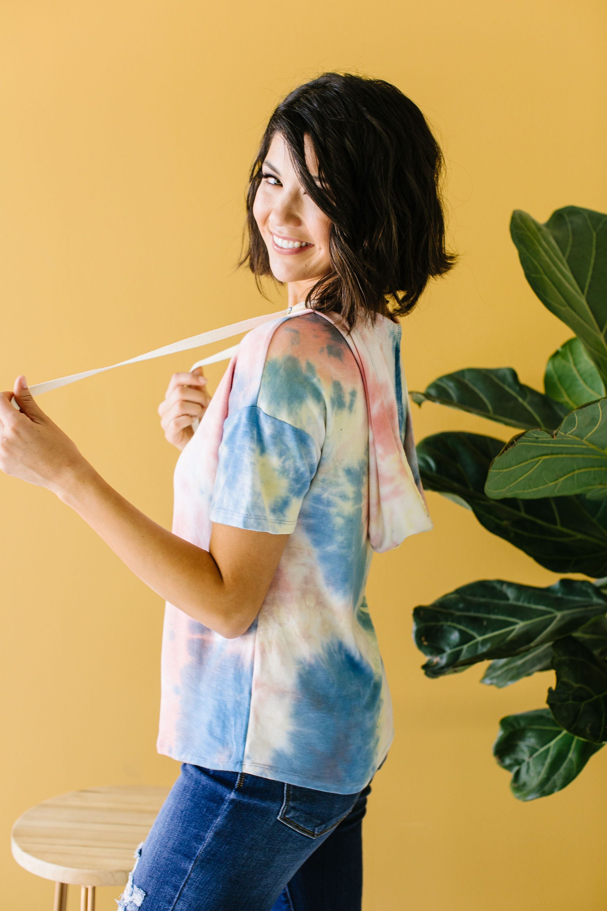 Tie The Knot Hoodie In Coral