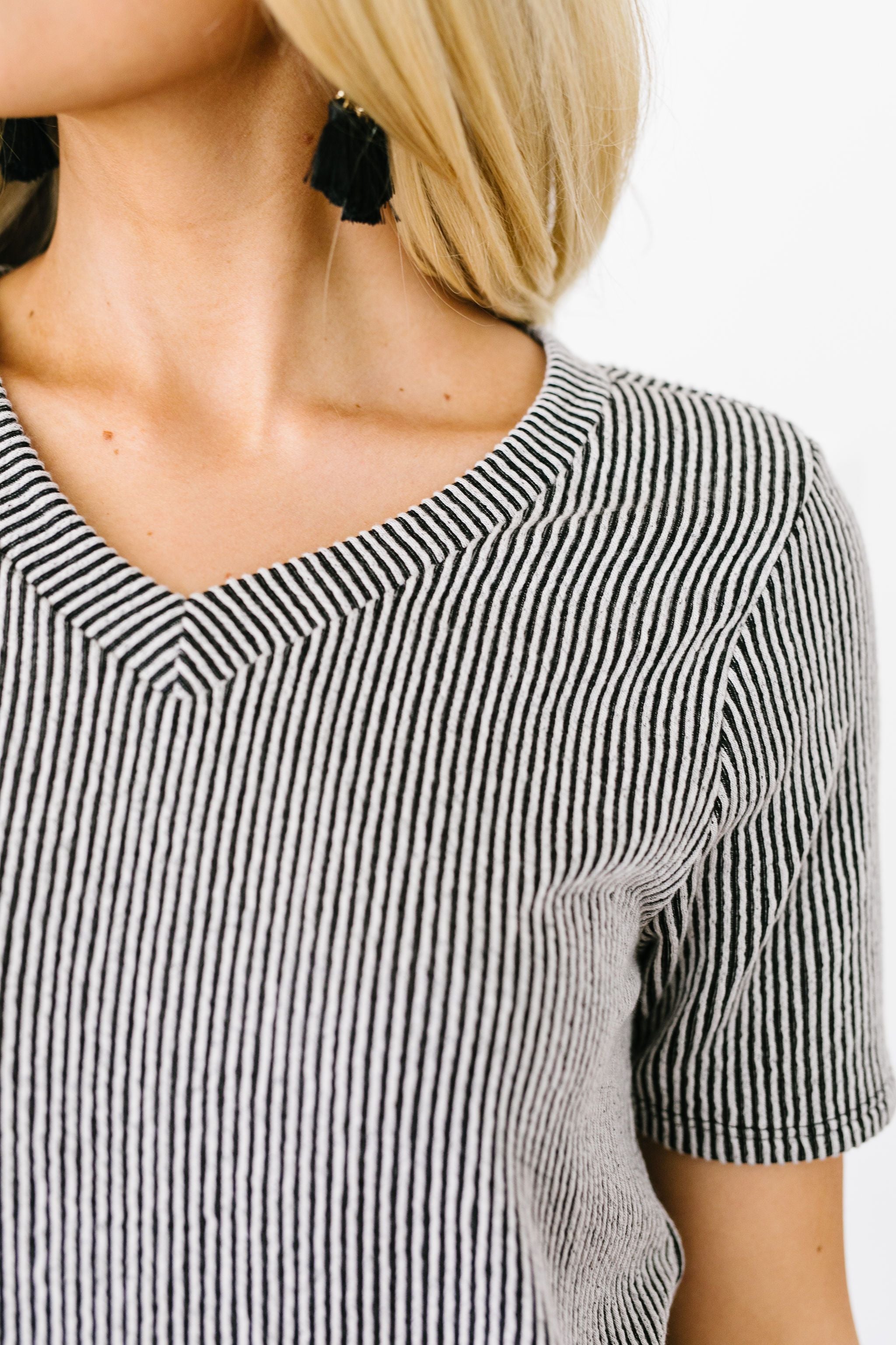 Two-Tone Ribbed V-Neck In Black