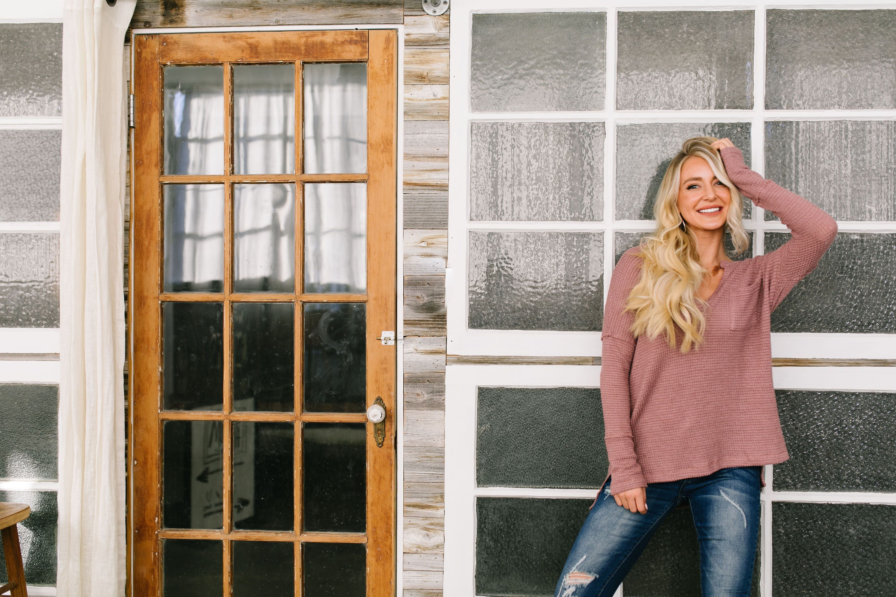 Waffle Knit V-Neck Tee In Mauve