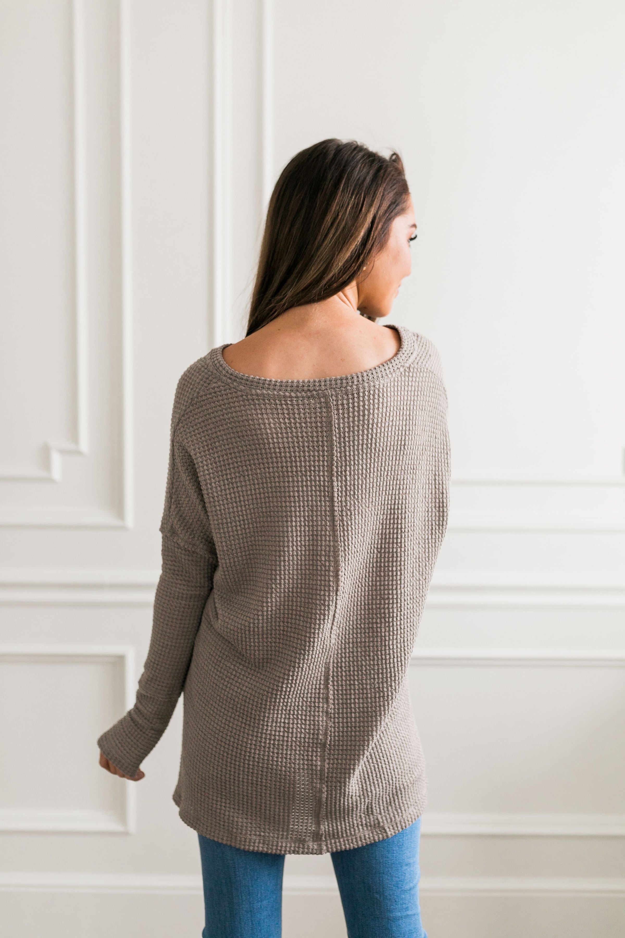 Waffle Knit V-Neck Tee In Mocha - ALL SALES FINAL