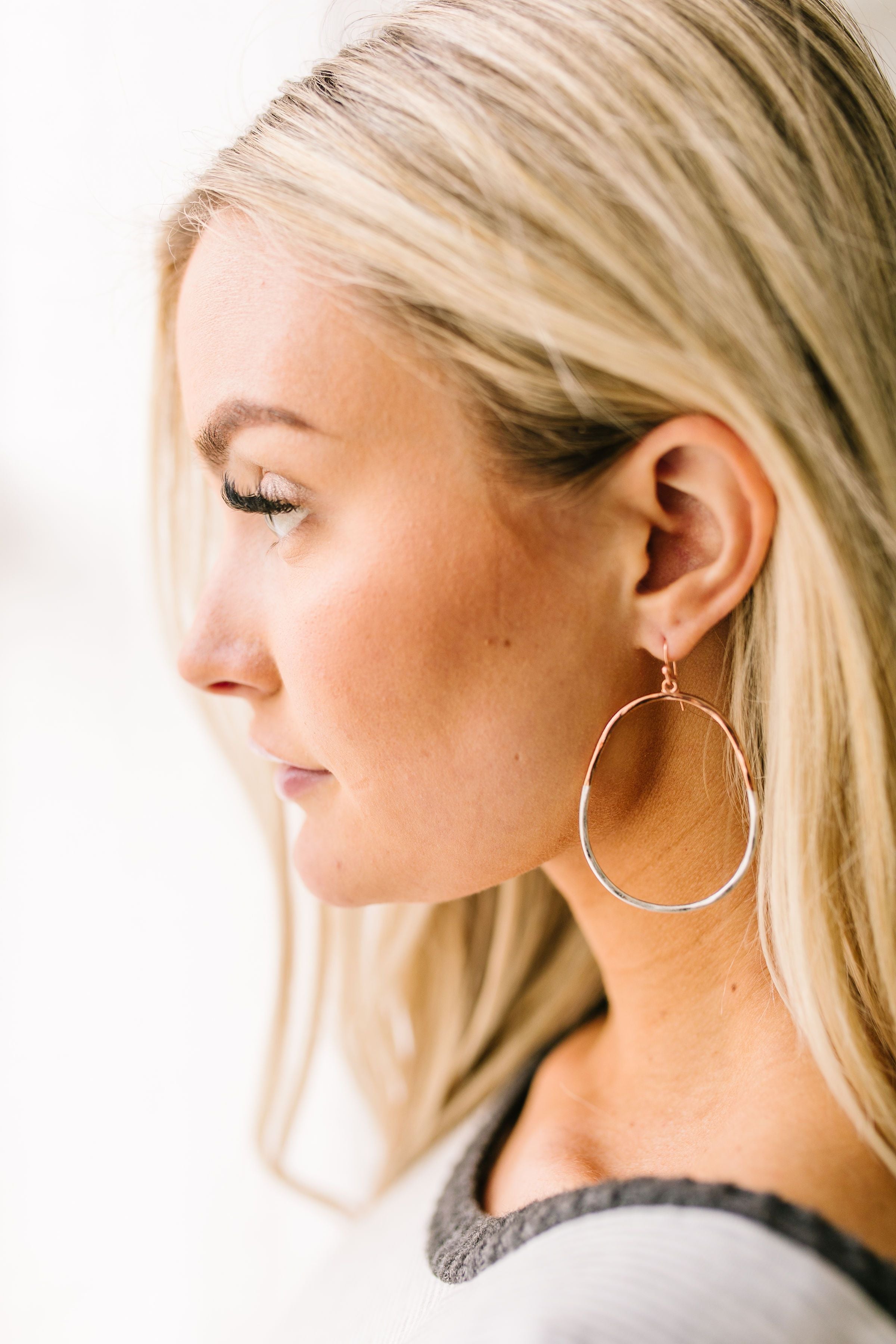 Wannabe Worn & Wonky Hoop Earrings