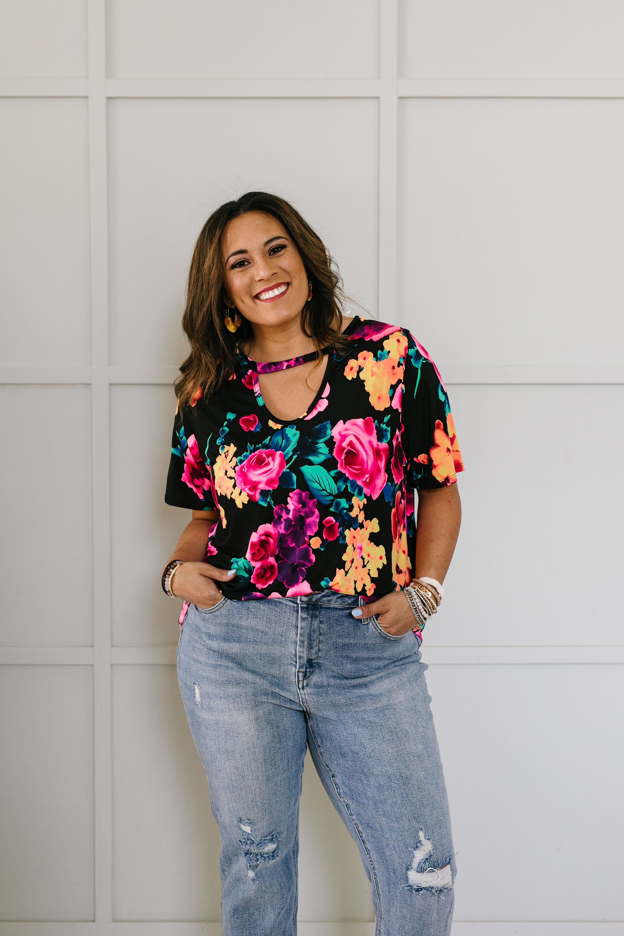 Watercolor Flowers Keyhole Top In Black