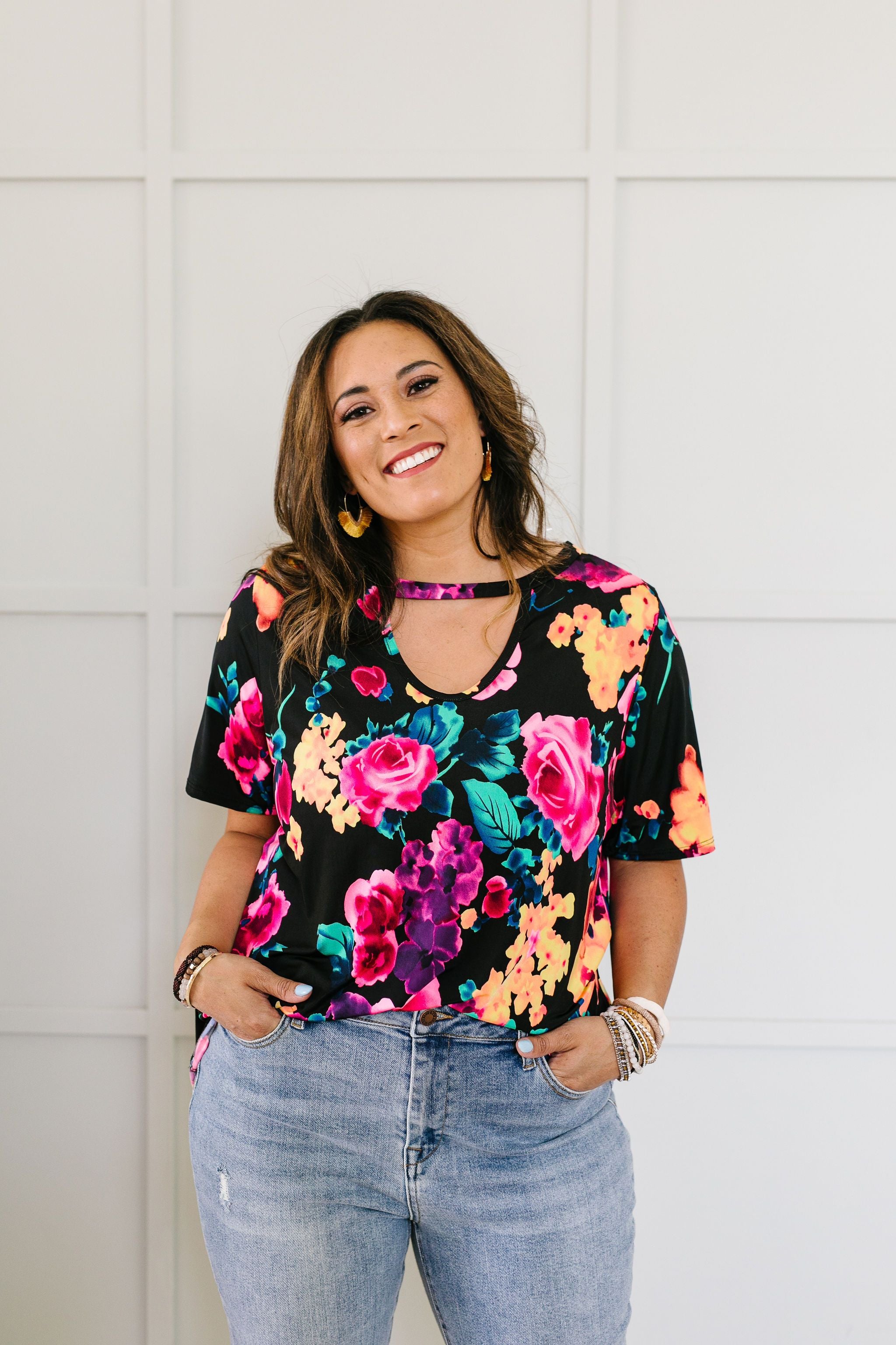 Watercolor Flowers Keyhole Top In Black