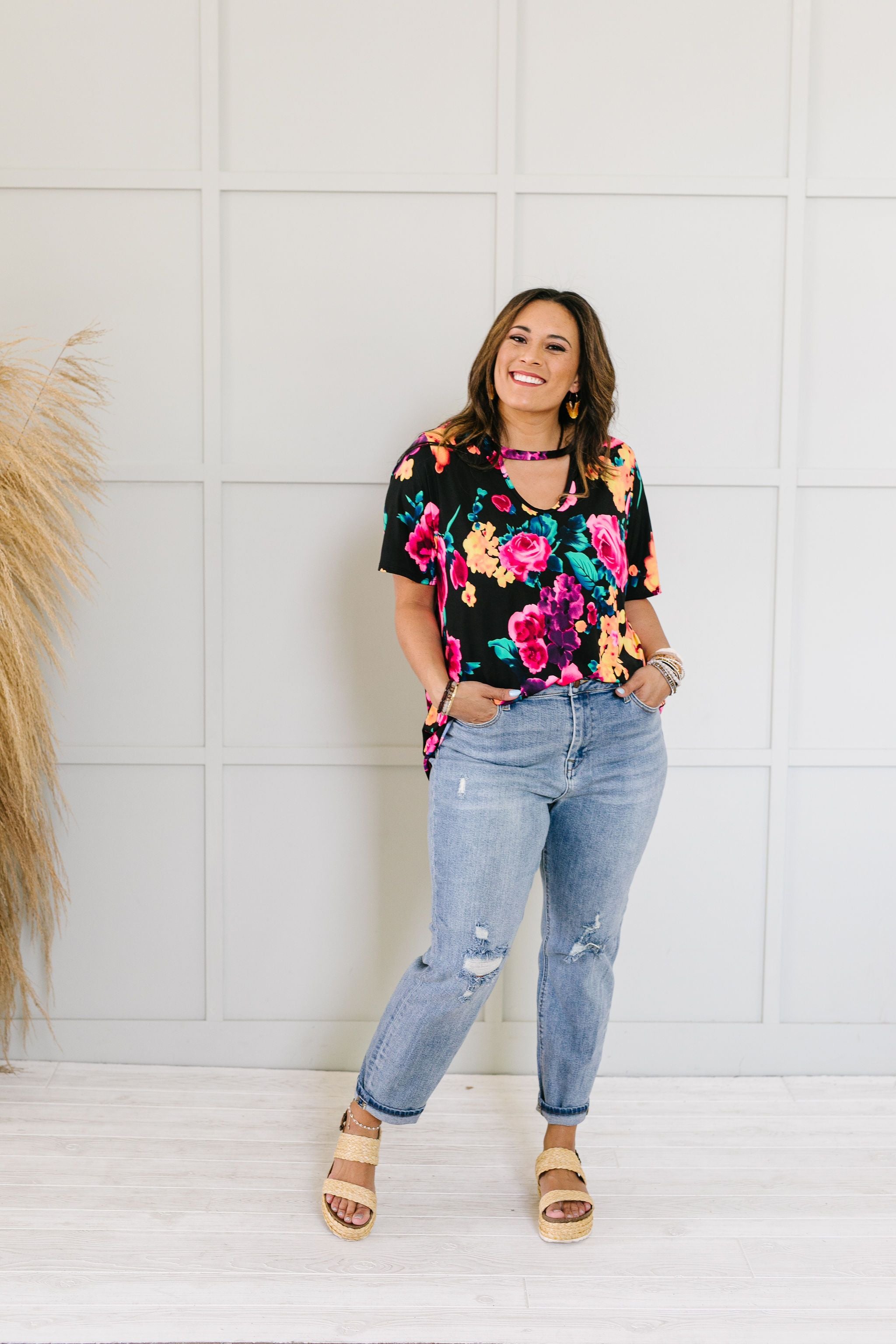 Watercolor Flowers Keyhole Top In Black